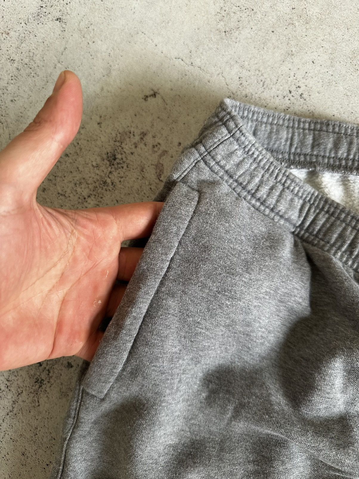 Reebok Vintage Reebok Gray Baggy Sweatpants Size M Size US 32 / EU 48 - 5 Thumbnail