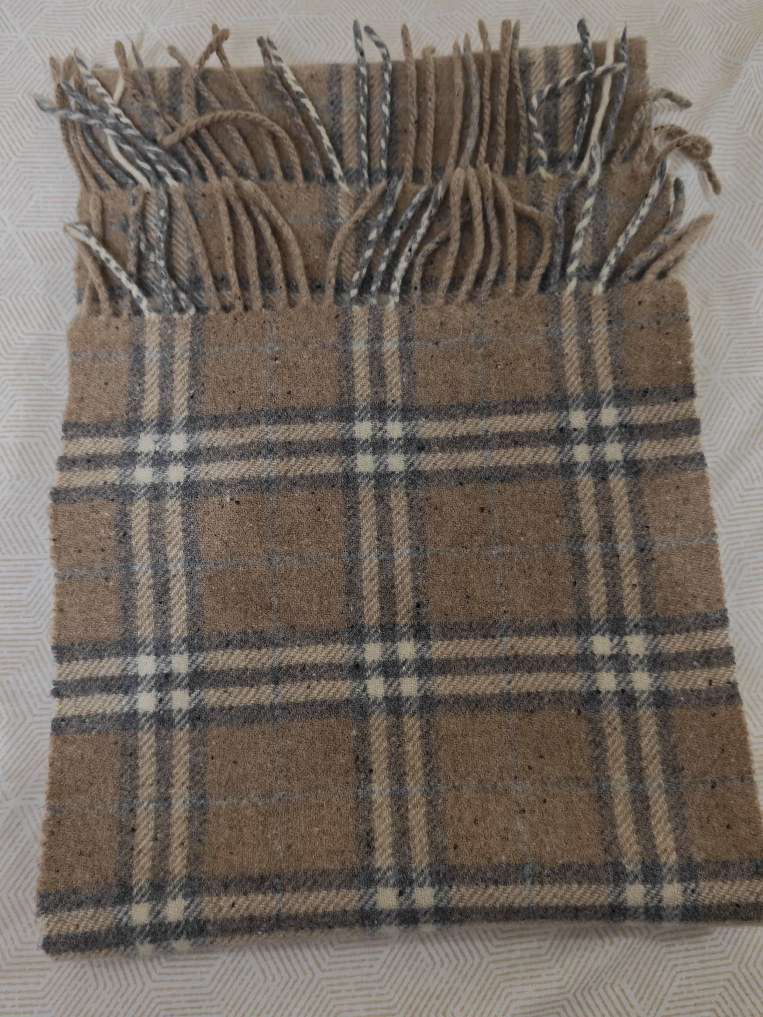 Burberry Burberry Vintage Muffler / Scarf Beige Classic Nova Check Size ONE SIZE - 2 Thumbnail