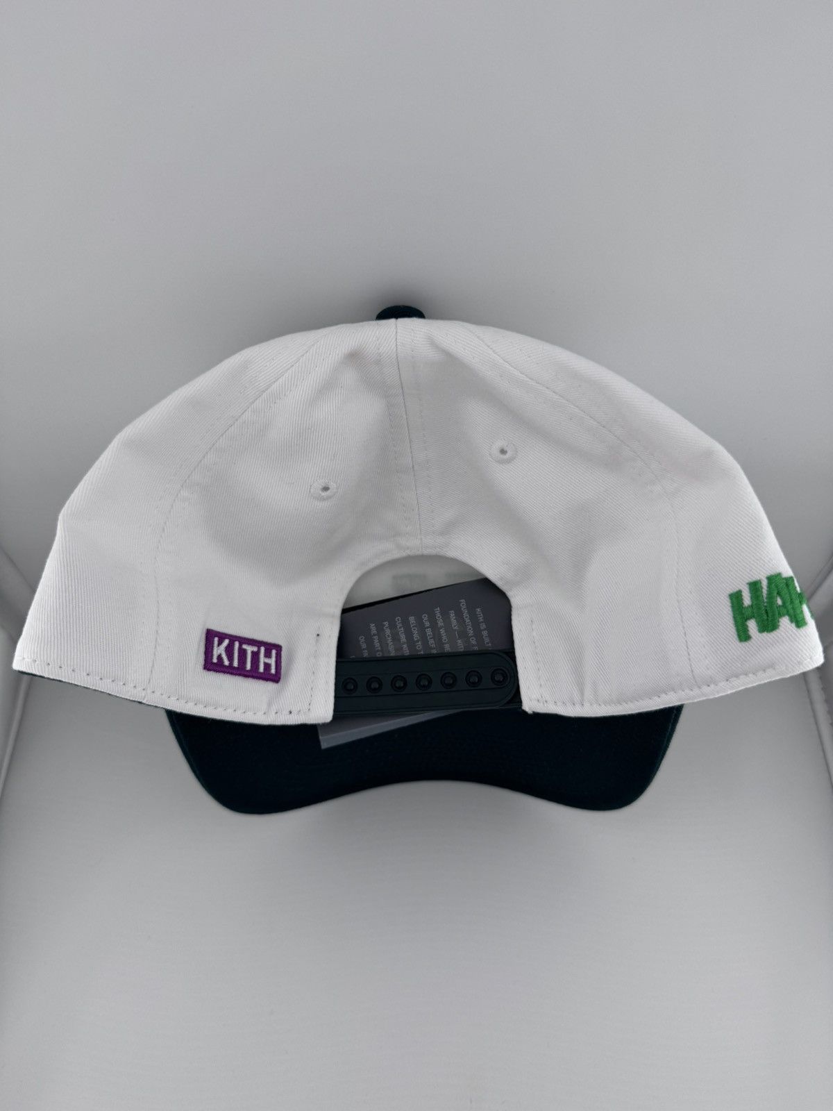 Kith FW24 Kith Batman Joker Twill Low Pinch Crown Snapback Cap Size ONE SIZE - 4 Thumbnail