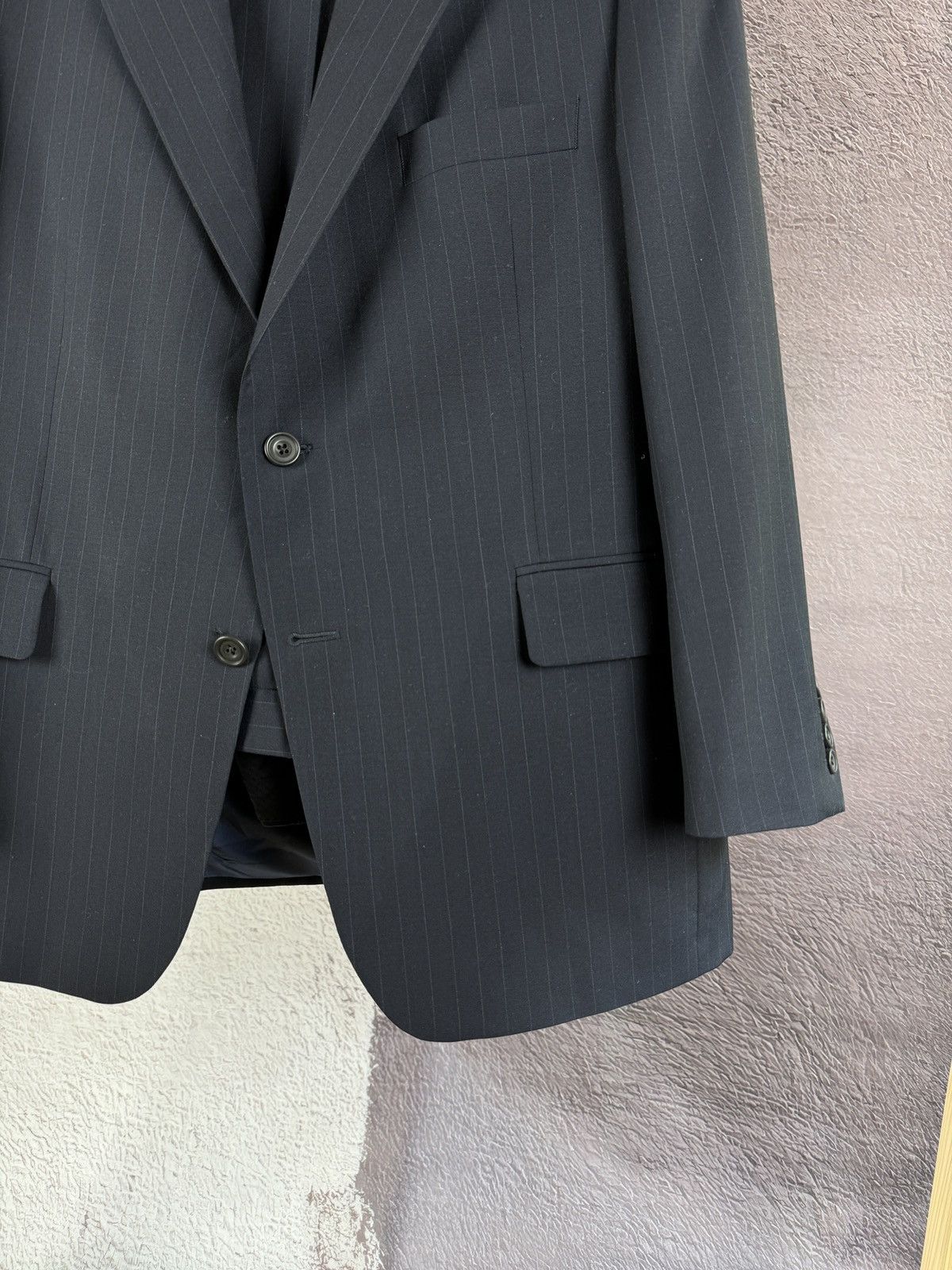 Gieves & Hawkes Gieves & Hawkes Saville Row navy striped wool suit 2 button Size 46R - 6 Thumbnail