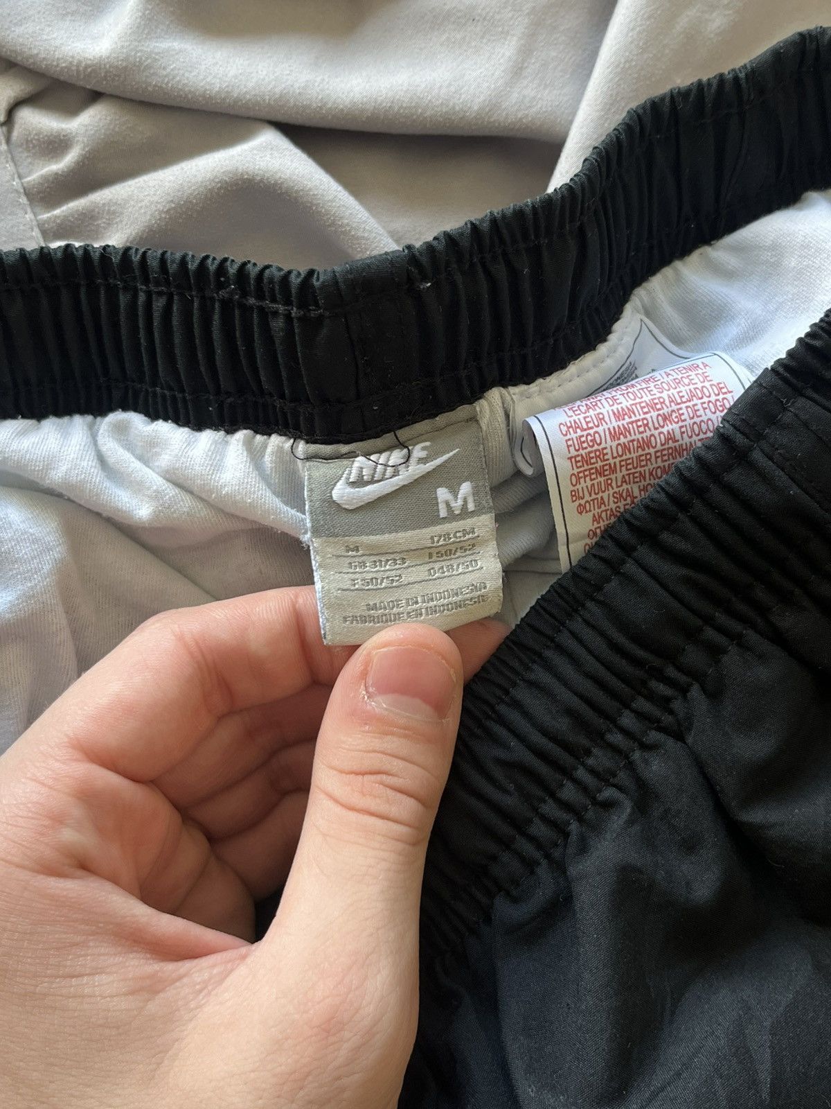 Nike Vintage 90s Nike Track Pants Baggy Wide Rare Y2K Size US 34 / EU 50 - 10 Thumbnail