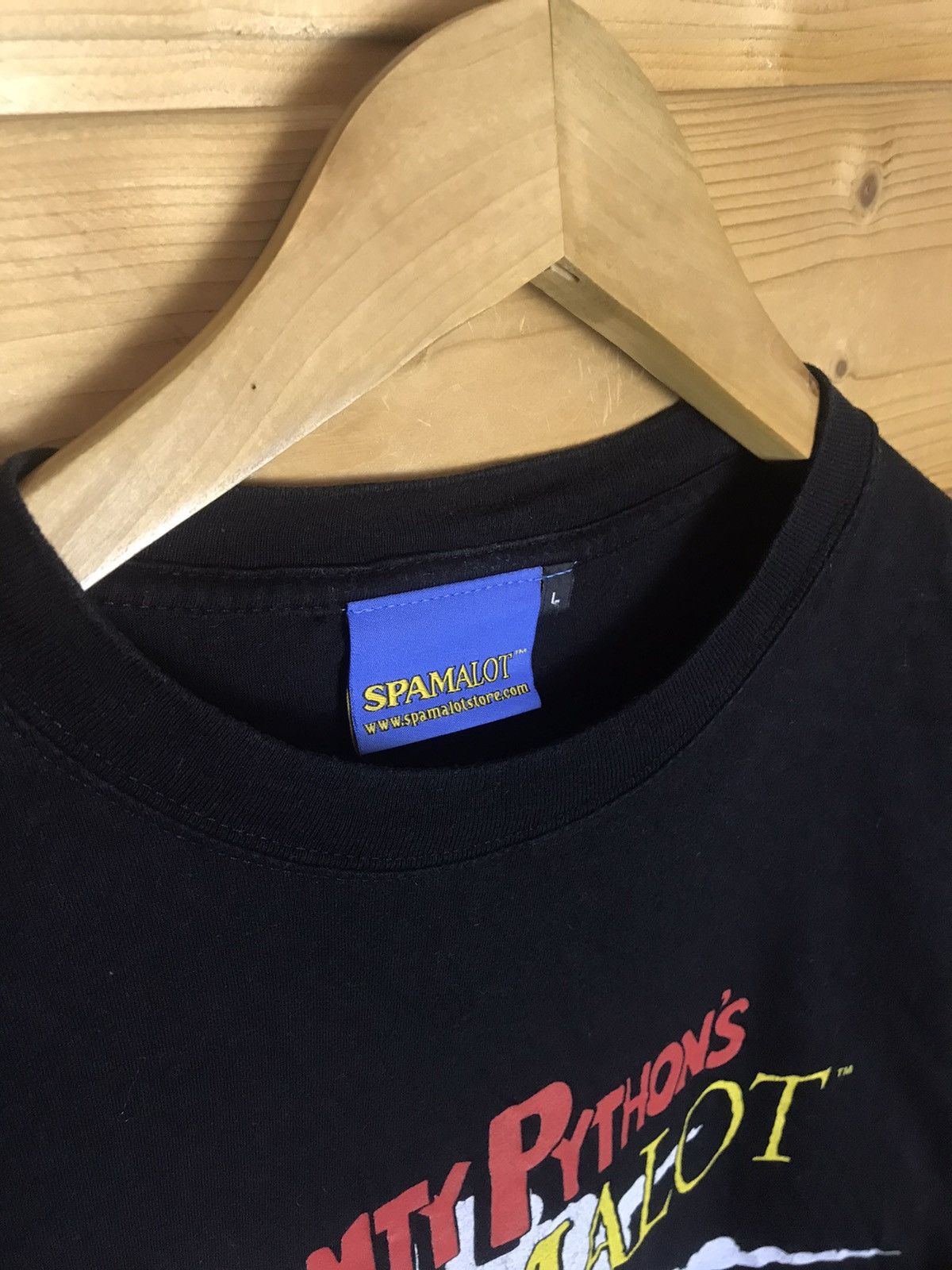 Vintage Monty Phytons Spamalot t-shirt Size US L / EU 52-54 / 3 - 6 Thumbnail