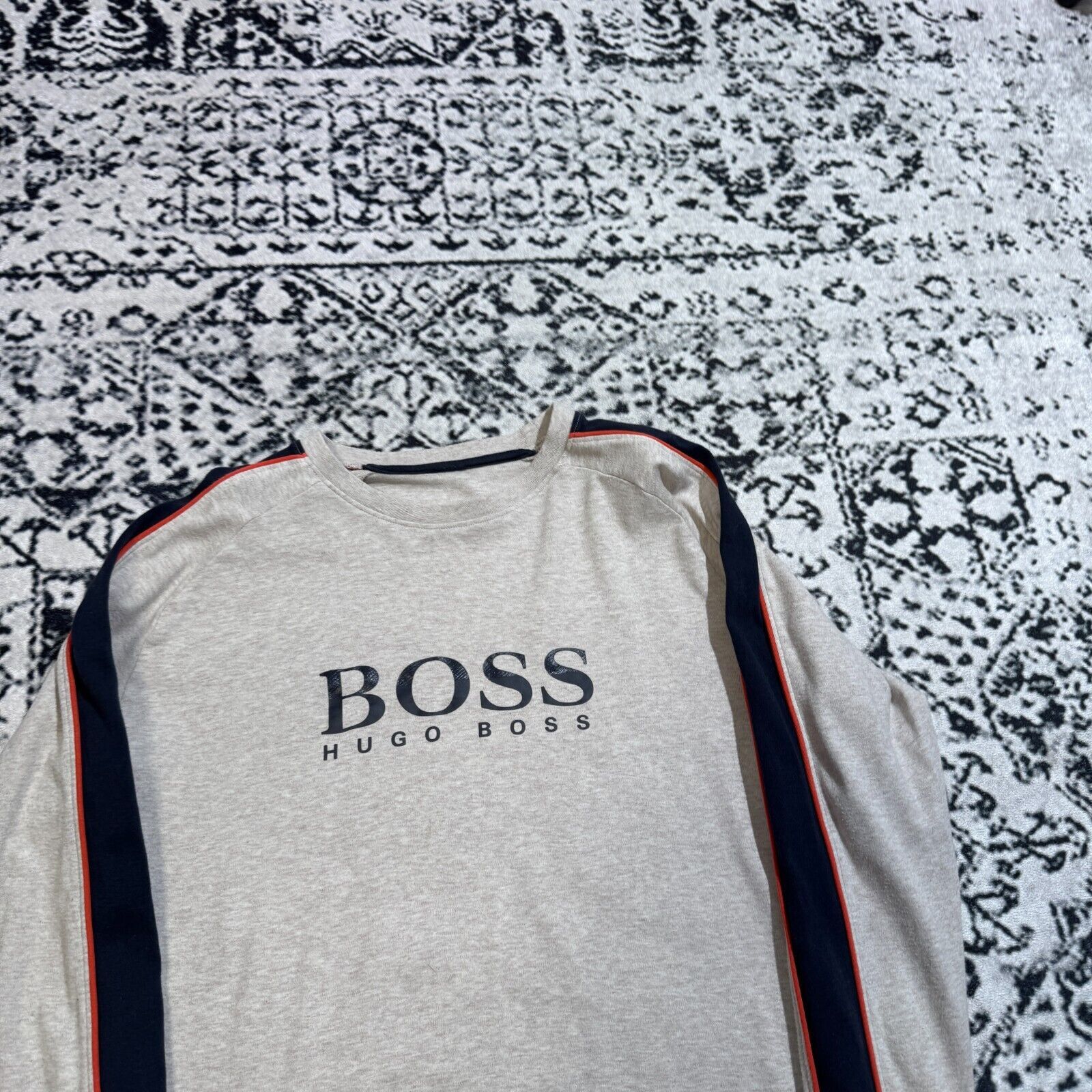 Hugo Boss × Vintage Vintage Hugo Boss Gray Cotton Crewneck Size S Y2K 90s Logo Size US S / EU 44-46 / 1 - 4 Thumbnail