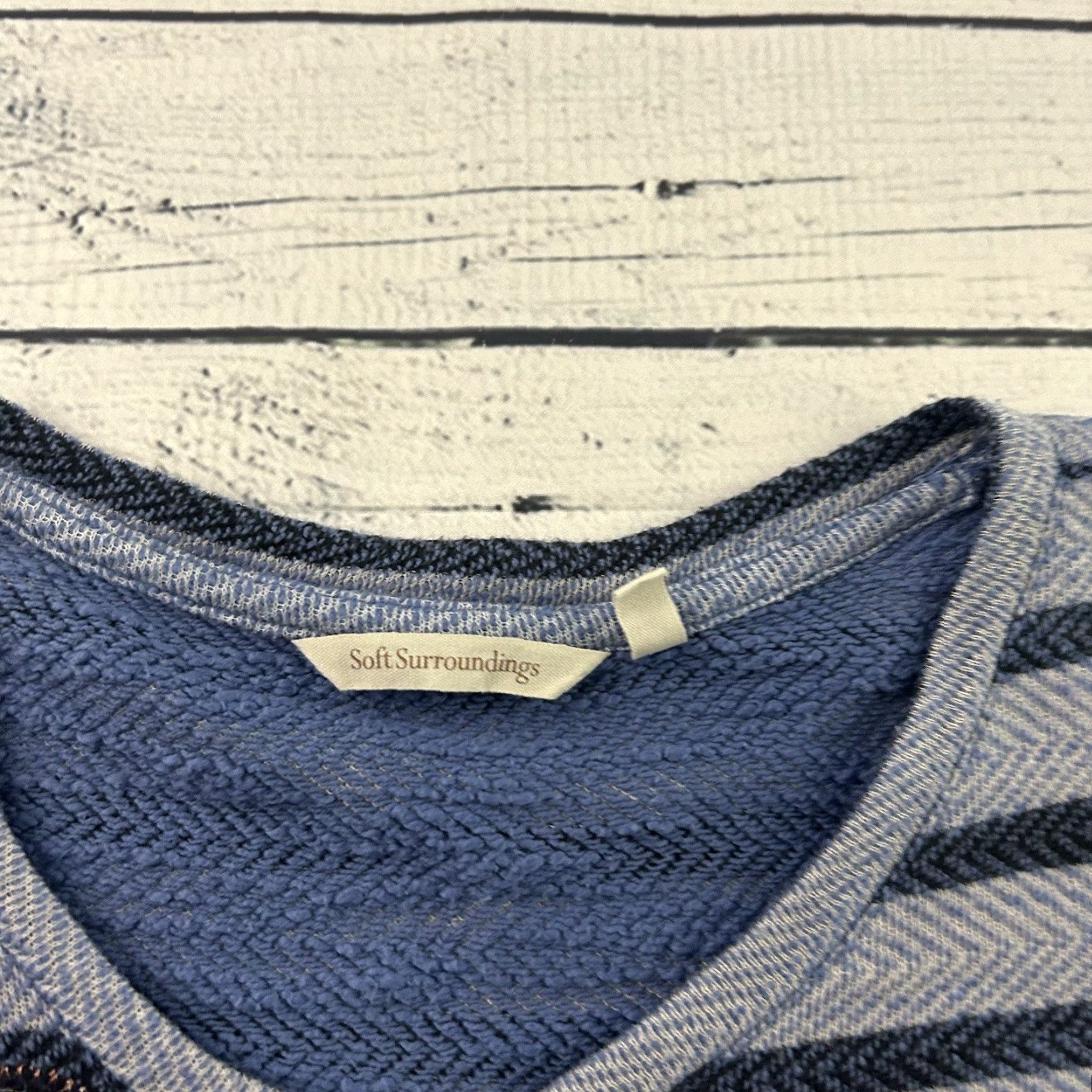 Soft Surroundings Soft Surroundings Embroidered Striped Sweater Top Women Petite Small Blue Pullover Knit Shirt Mens Womens? Size S / US 4 / IT 40 - 2 Thumbnail