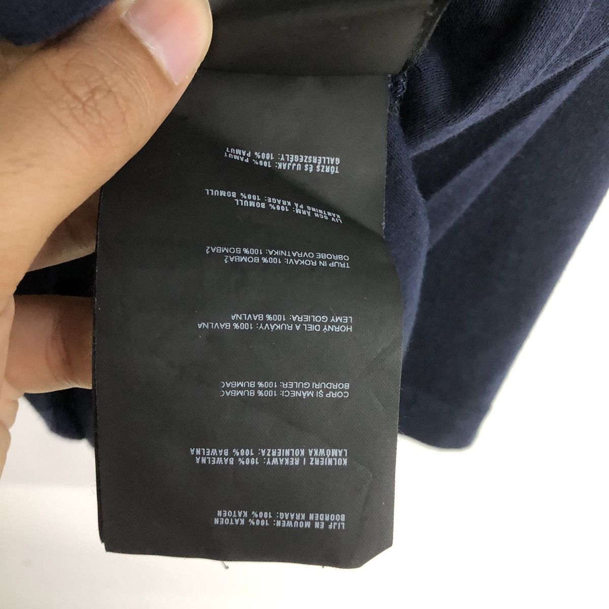Prada Prada V Neck Plain T-shirt Size US S / EU 44-46 / 1 - 16 Thumbnail
