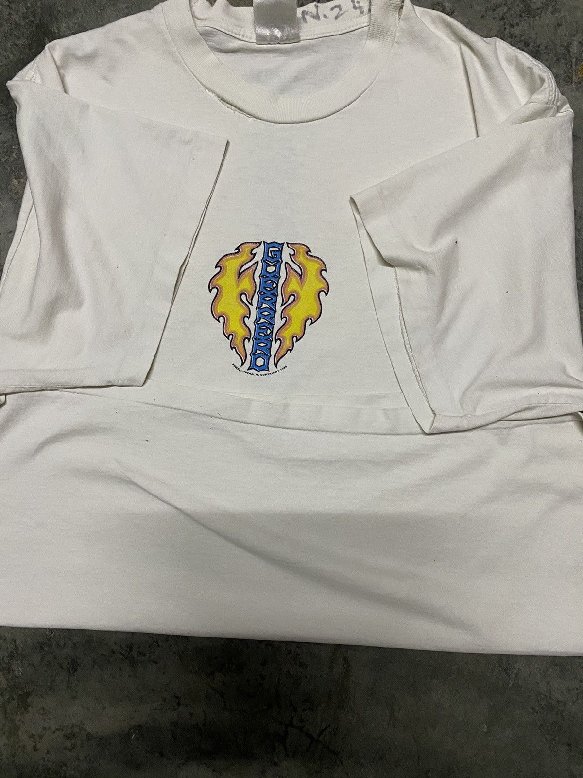 Powell Peralta rare vintage 80s powell peralta tommy guerrero OG logo Size US L / EU 52-54 / 3 - 5 Thumbnail