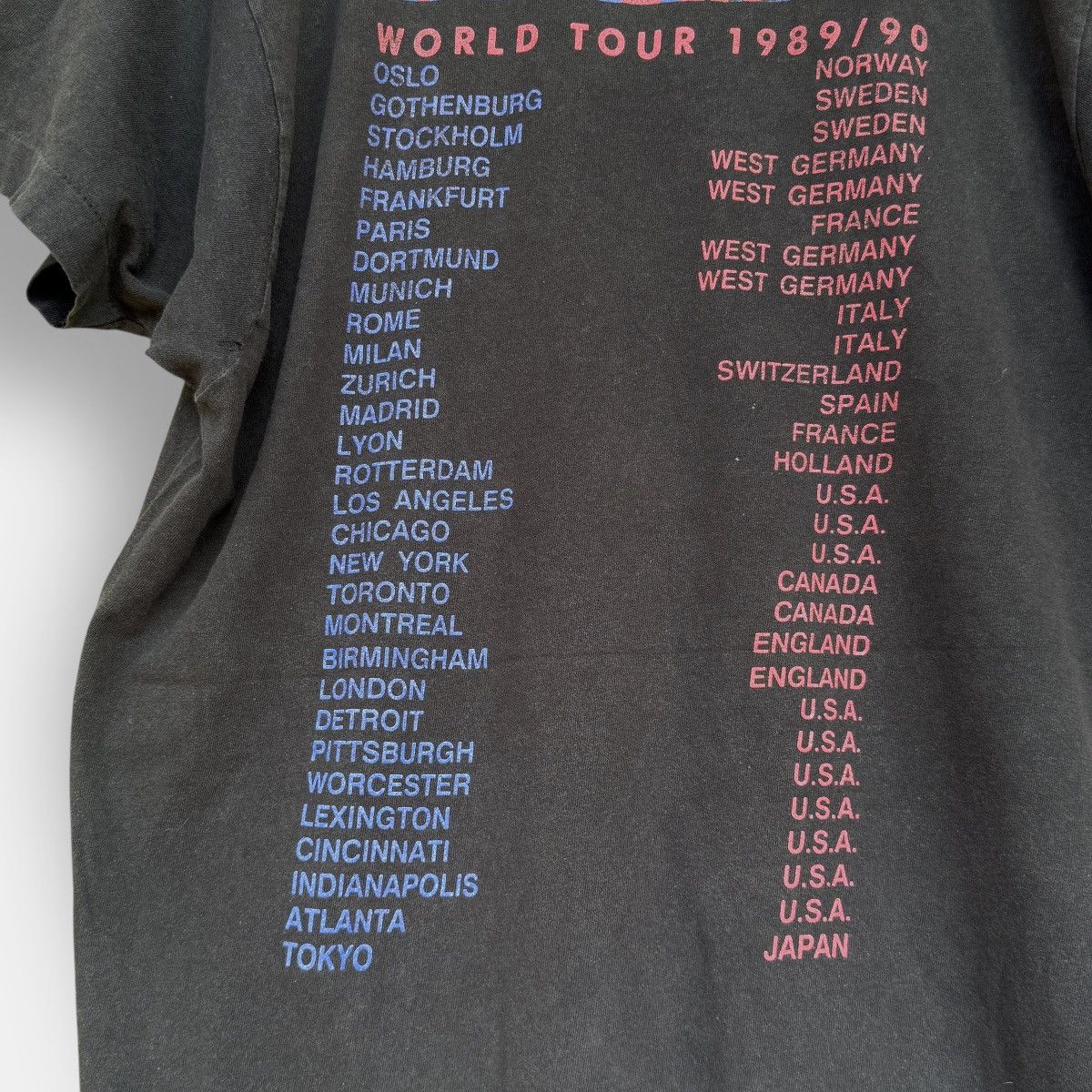 Band Tees Paul McCartney World Tour 89/90’s T-shirt Vintage Size US XL / EU 56 / 4 - 11 Thumbnail
