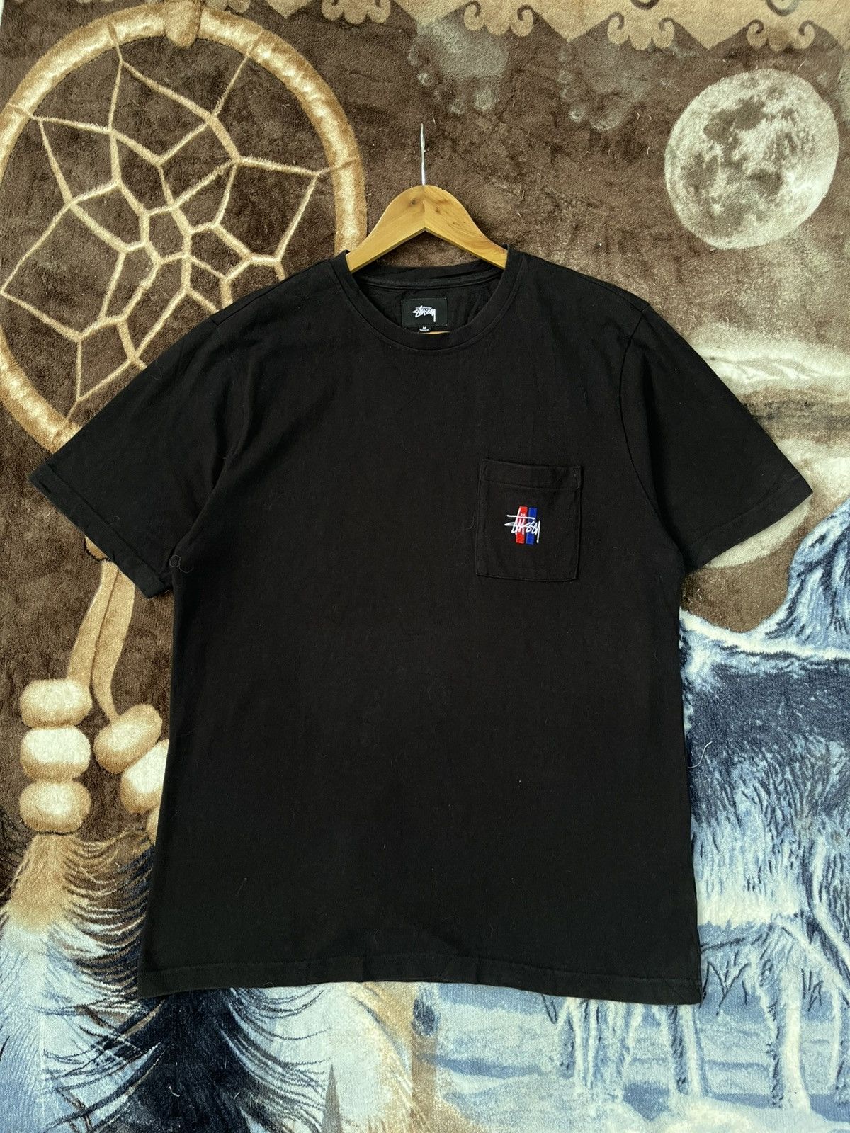 Hypebeast × Stussy Stussy Single Pocket Lazy Tee Size US M / EU 48-50 / 2 - 1 Thumbnail