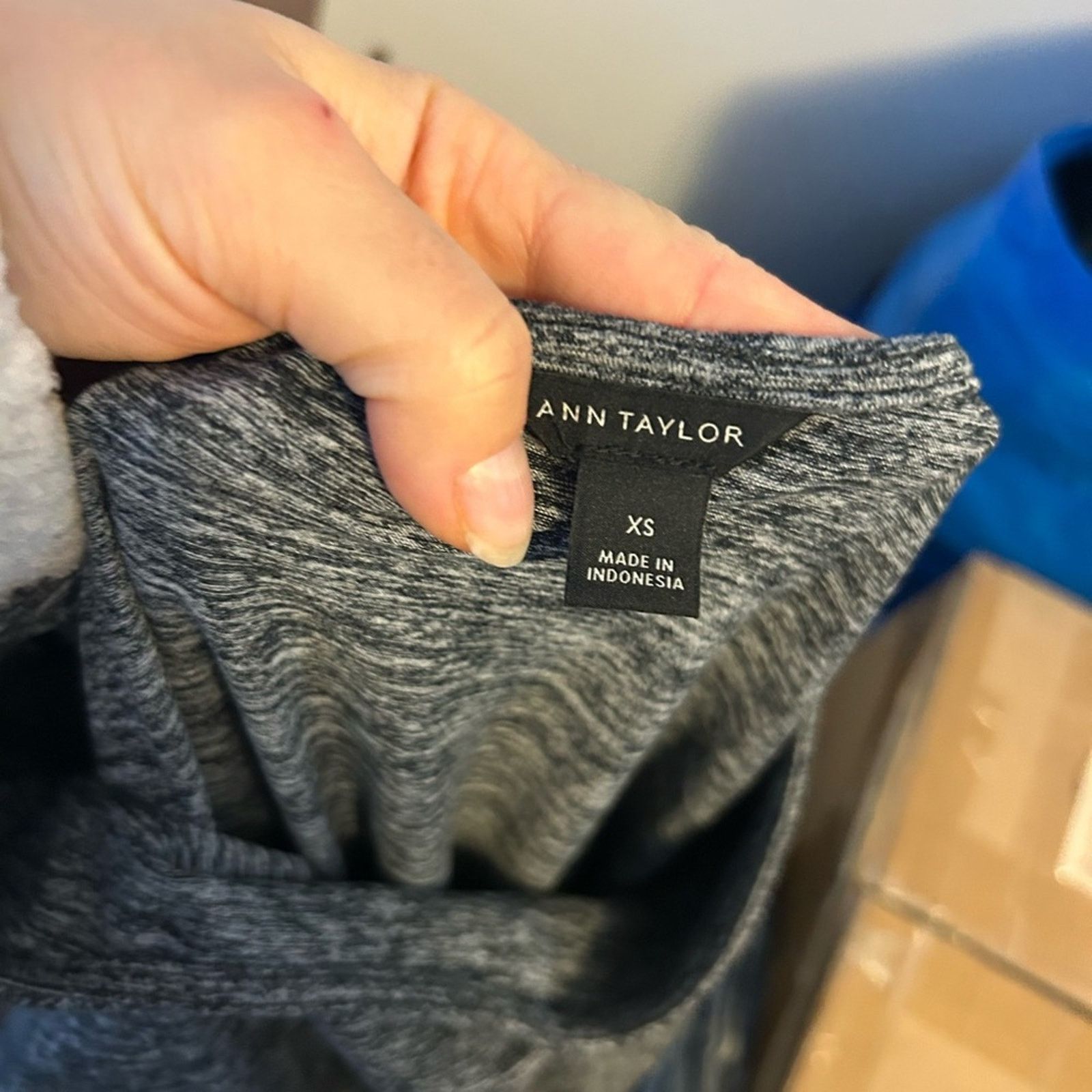 Ann Taylor Ann Taylor Heathered Gray Ruched Tee Size XS / US 0-2 / IT 36-38 - 3 Thumbnail