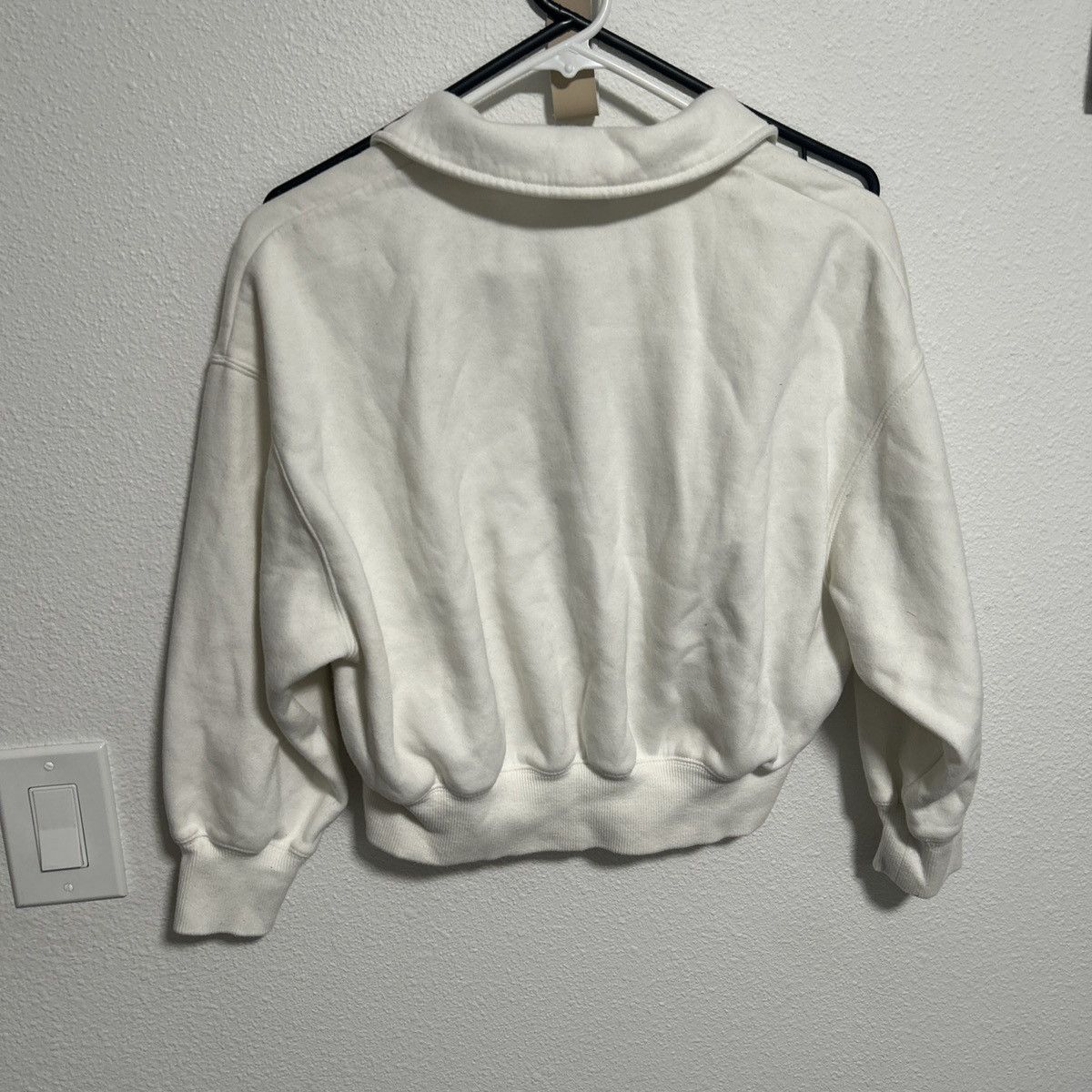 Nike Nike Woman’s Button Up Crop Top Shirt In A Size XS Size XS / US 0-2 / IT 36-38 - 2 Thumbnail