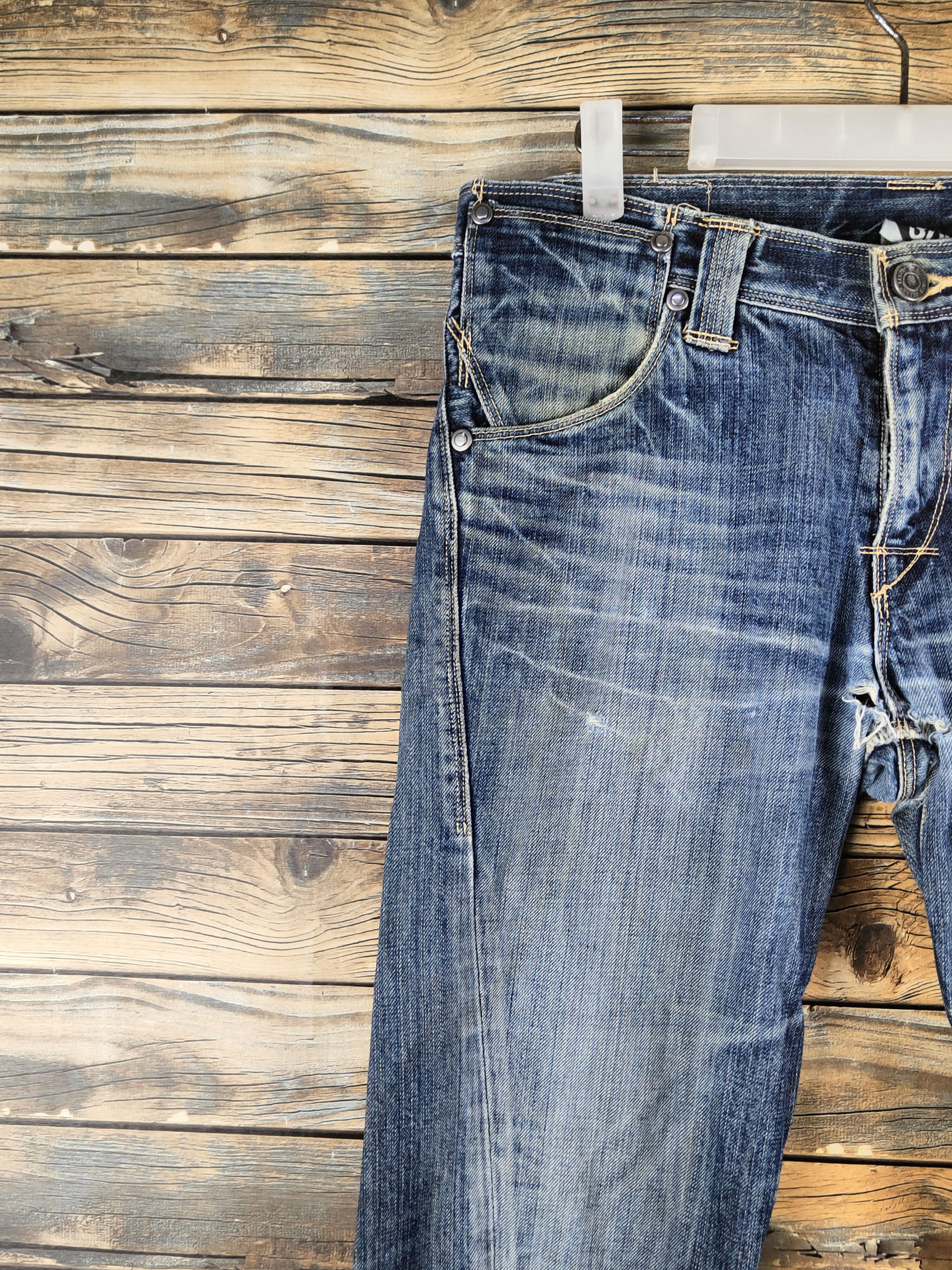 Levi's DL Levi's engineered Blue Distressed Ripped Jeans #46-822 Size US 31 - 3 Thumbnail