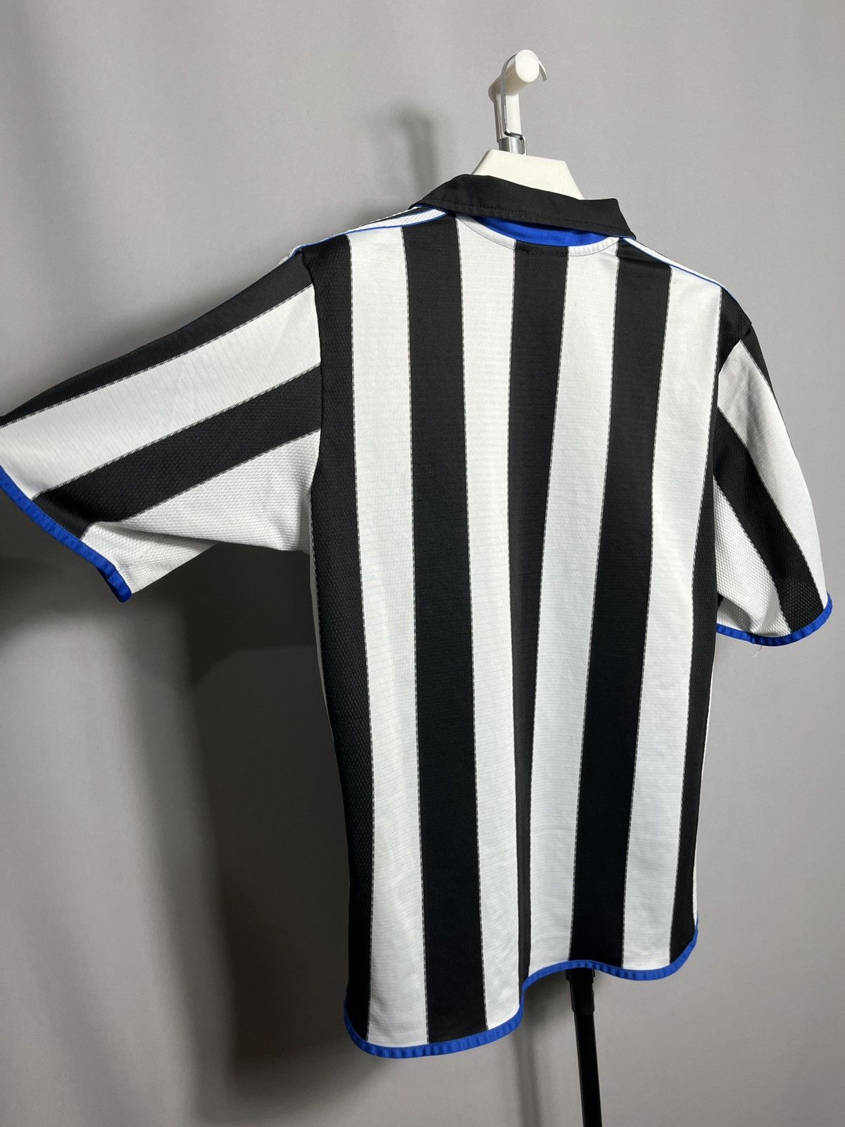 Sports Specialties Newcastle United 2000-2001 Home Adidas Football Shirt Soccer Size US L / EU 52-54 / 3 - 14 Thumbnail