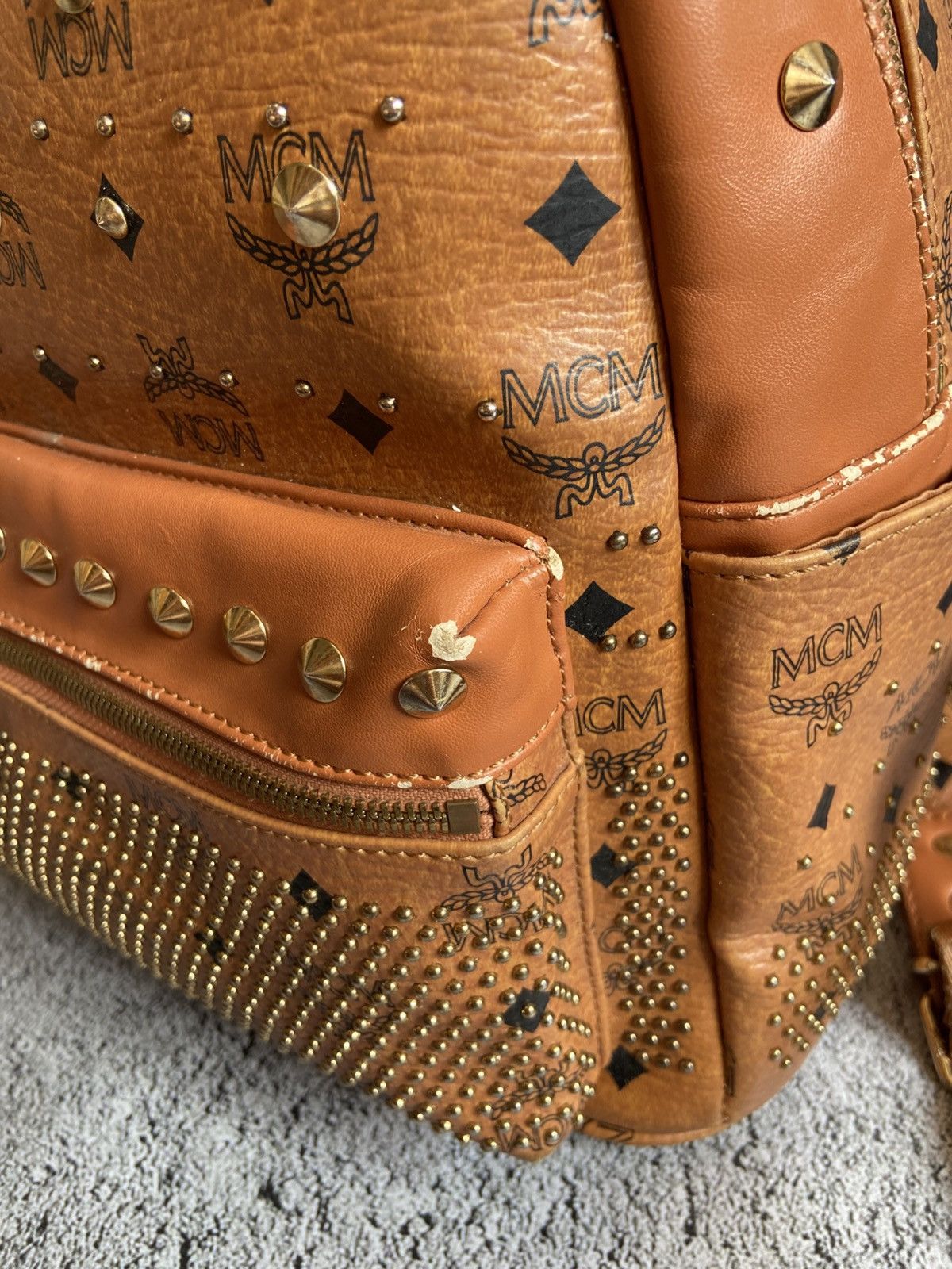 MCM MCM Studded Backpack Leather Distressed Size ONE SIZE - 17 Thumbnail