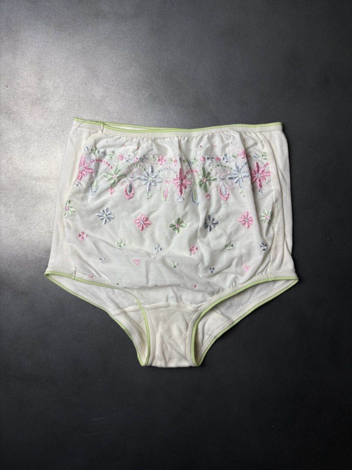 Marks & Spencer × Vintage 3 Pairs 1970s Underwear Vintage Embroidered Floral Panties Size ONE SIZE - 5 Thumbnail
