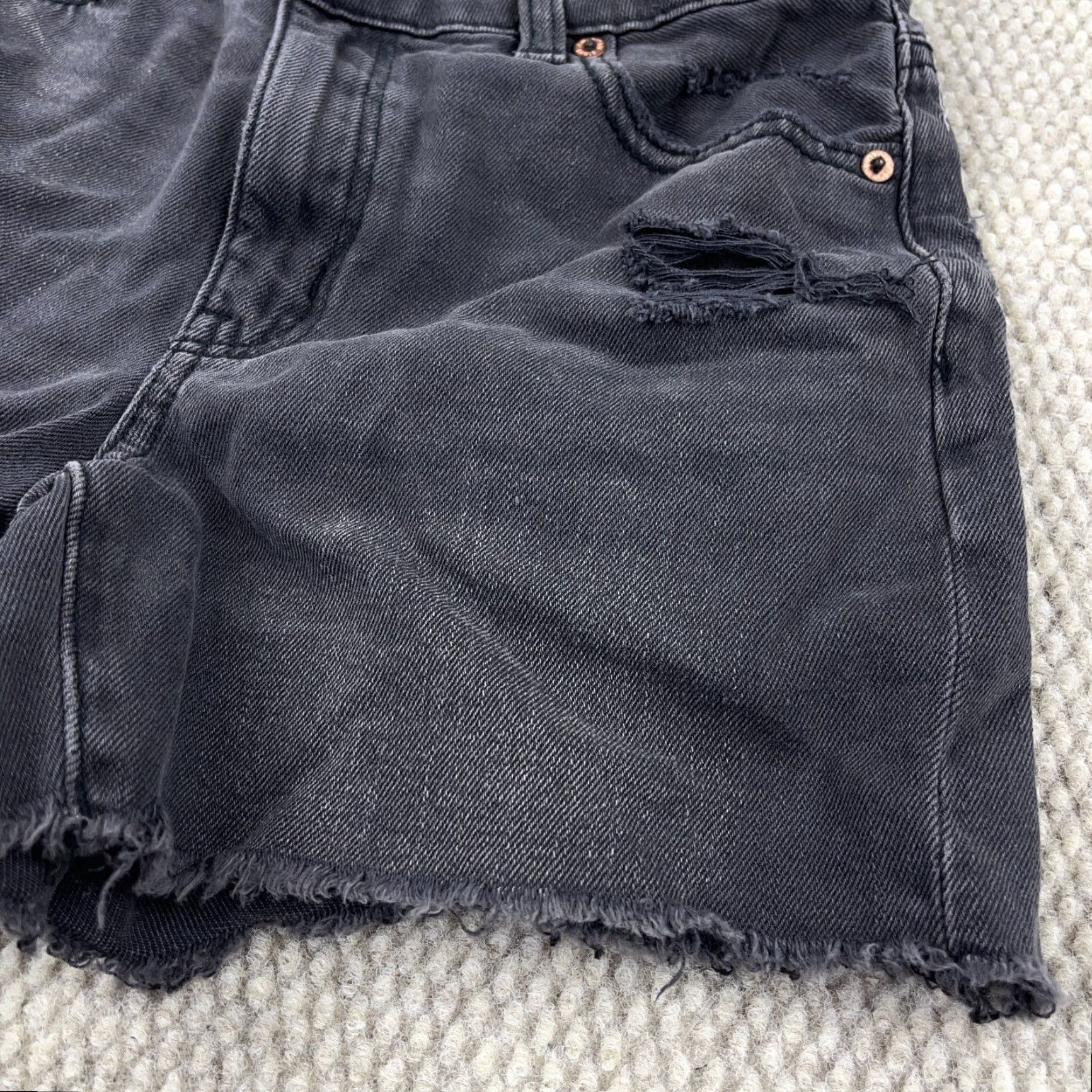 American Eagle Outfitters VINTAGE American Eagle Outfitters Shorts Women 0 Cut Off High Rise Shortie Black Denim Jorts Holes Size 25" / US 0 / IT 36 - 7 Thumbnail