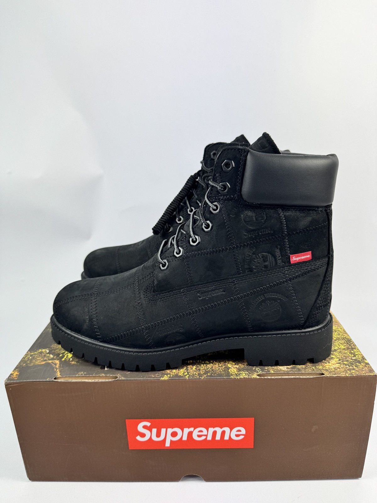 Timberland x SUPREME 6’’ PATCHWORK BOOTS Size US 9.5 / EU 42-43 - 2 Thumbnail