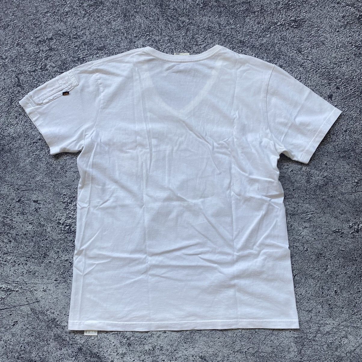 Alpha Industries × Avirex × Buzz Rickson's Alpha Industries Pocket Logo Vneck Tshirt Size US L / EU 52-54 / 3 - 9 Thumbnail
