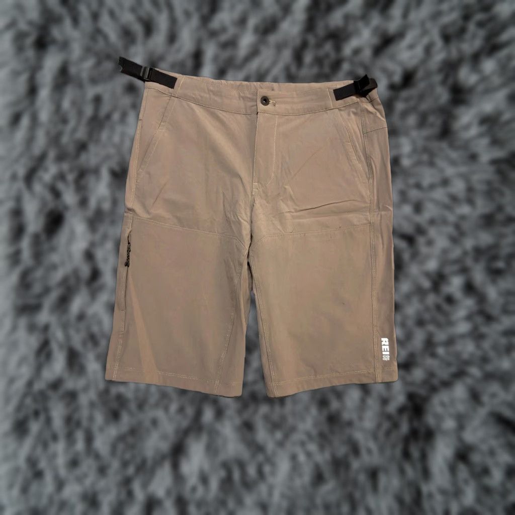 Vintage REI Coop Regular Fit Shorts 34 Belt Nylon Spandex Chino Casual Outdoor Mens Brown Size US 34 / EU 50 - 1 Thumbnail