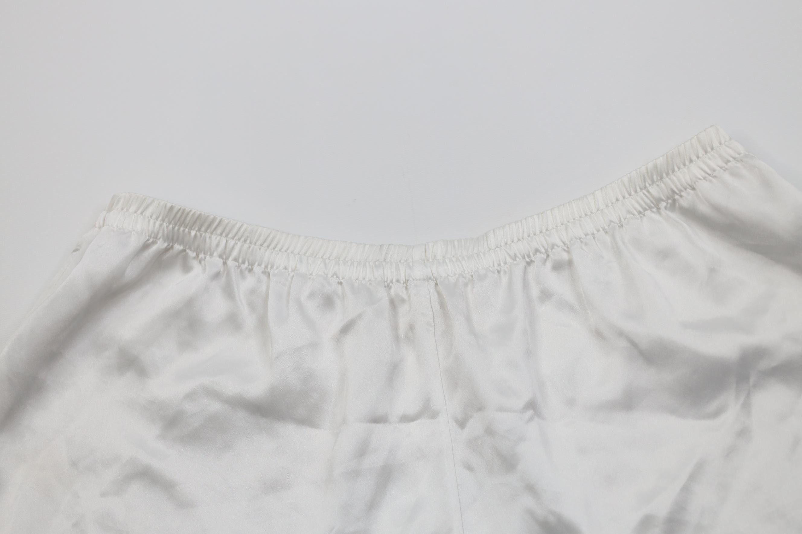 Victoria's Secret Vintage 90s Victoria's Secret Polyester Pajamas Shorts White Size 30" / US 8 / IT 44 - 2 Thumbnail