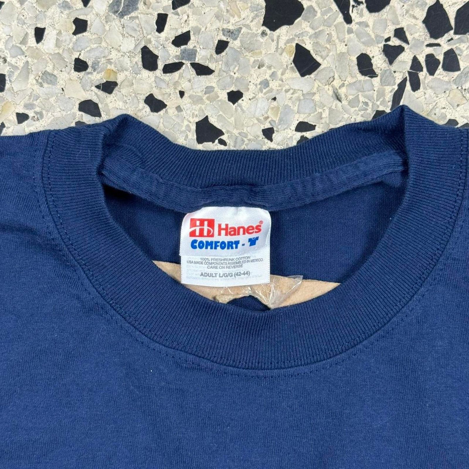 Hanes × Vintage VINTAGE Y2K UNIVERSITY OF NOTRE DAME VISITATION WEEKEND TEE: Size US L / EU 52-54 / 3 - 5 Thumbnail