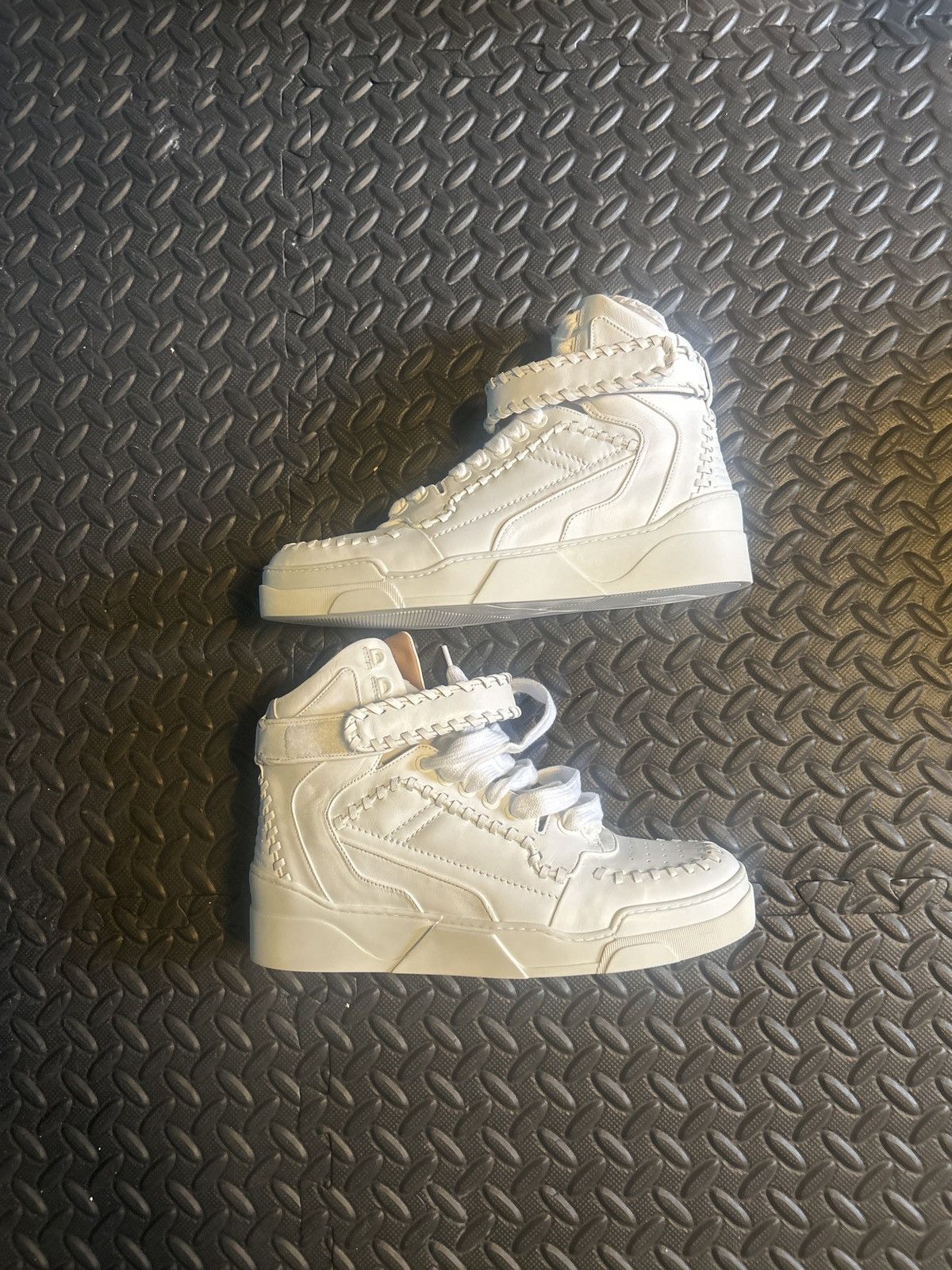 Givenchy Givenchy hi-top sneakers Size US 11.5 / EU 44-45 - 1 Thumbnail