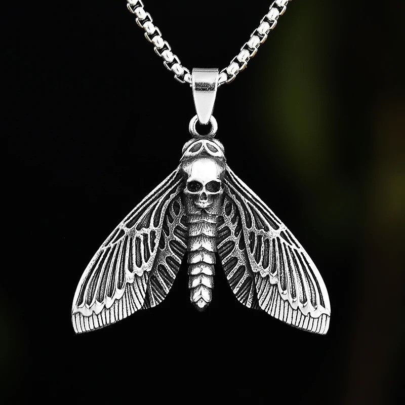 Jewelry Vintage Butterfly Skull Necklace in Silver, Men's