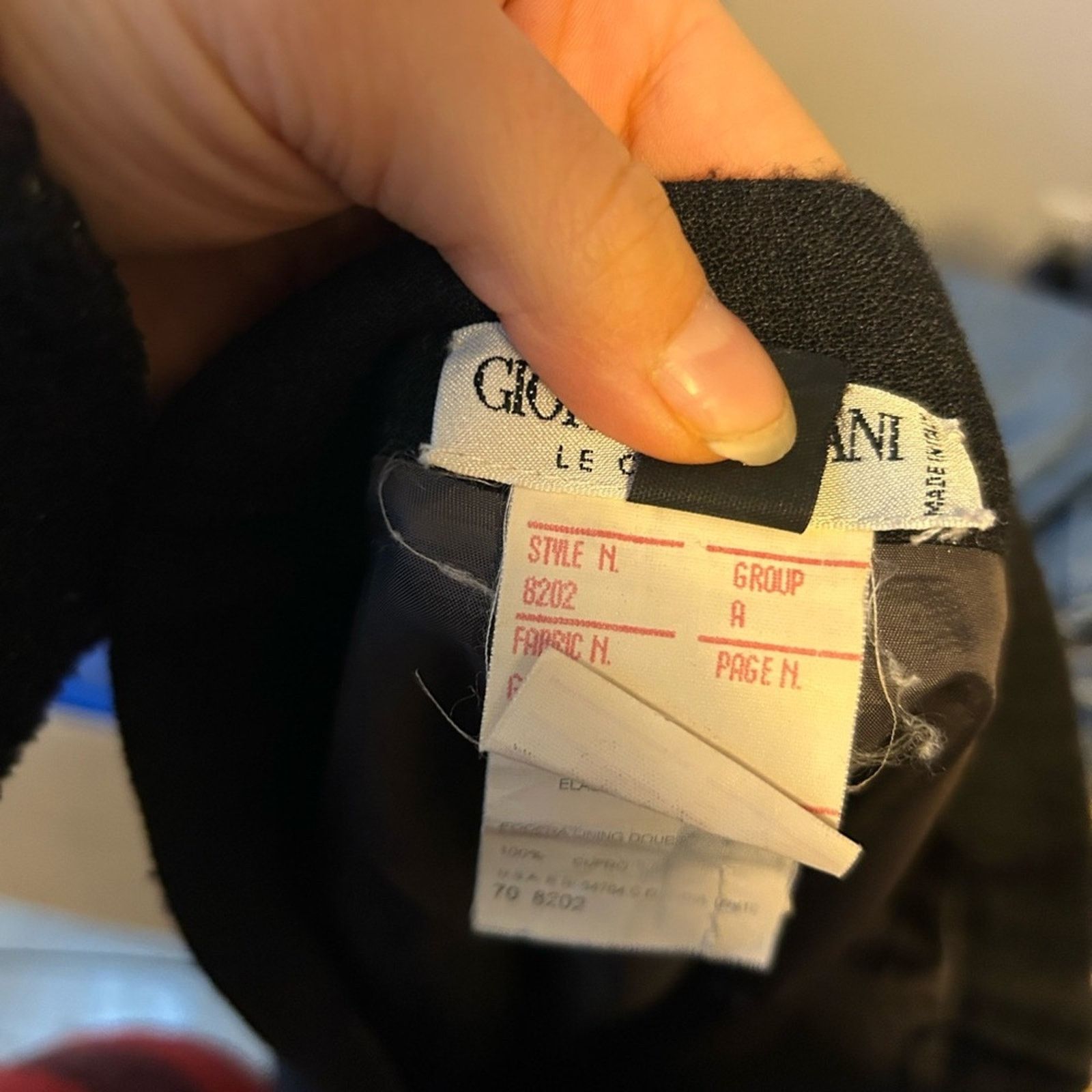 Giorgio Armani Giorgio Armani Classic Black Wool Pencil Skirt Size 27" / US 4 / IT 40 - 4 Thumbnail