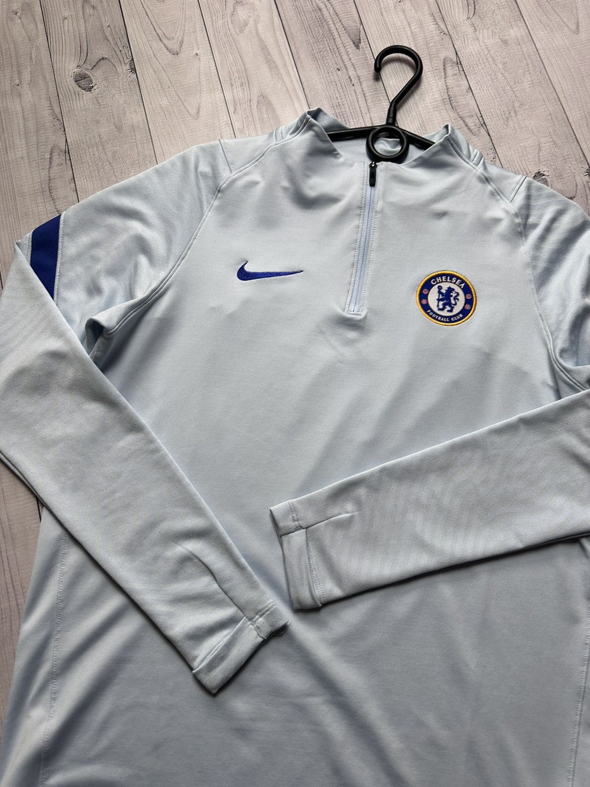 Chelsea Soccer × Nike Nike Chelsea soccer sweatshirt size M logo Size US M / EU 48-50 / 2 - 2 Thumbnail