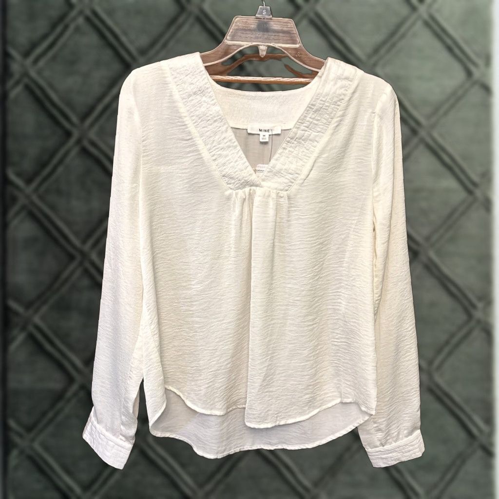 Vintage MINE Blouse Women's Shirt Long Sleeve V-Neck Ivory 2097 NWT M Size Medium Button-Cuff Classic Vintage No Size M / US 6-8 / IT 42-44 - 1 Thumbnail