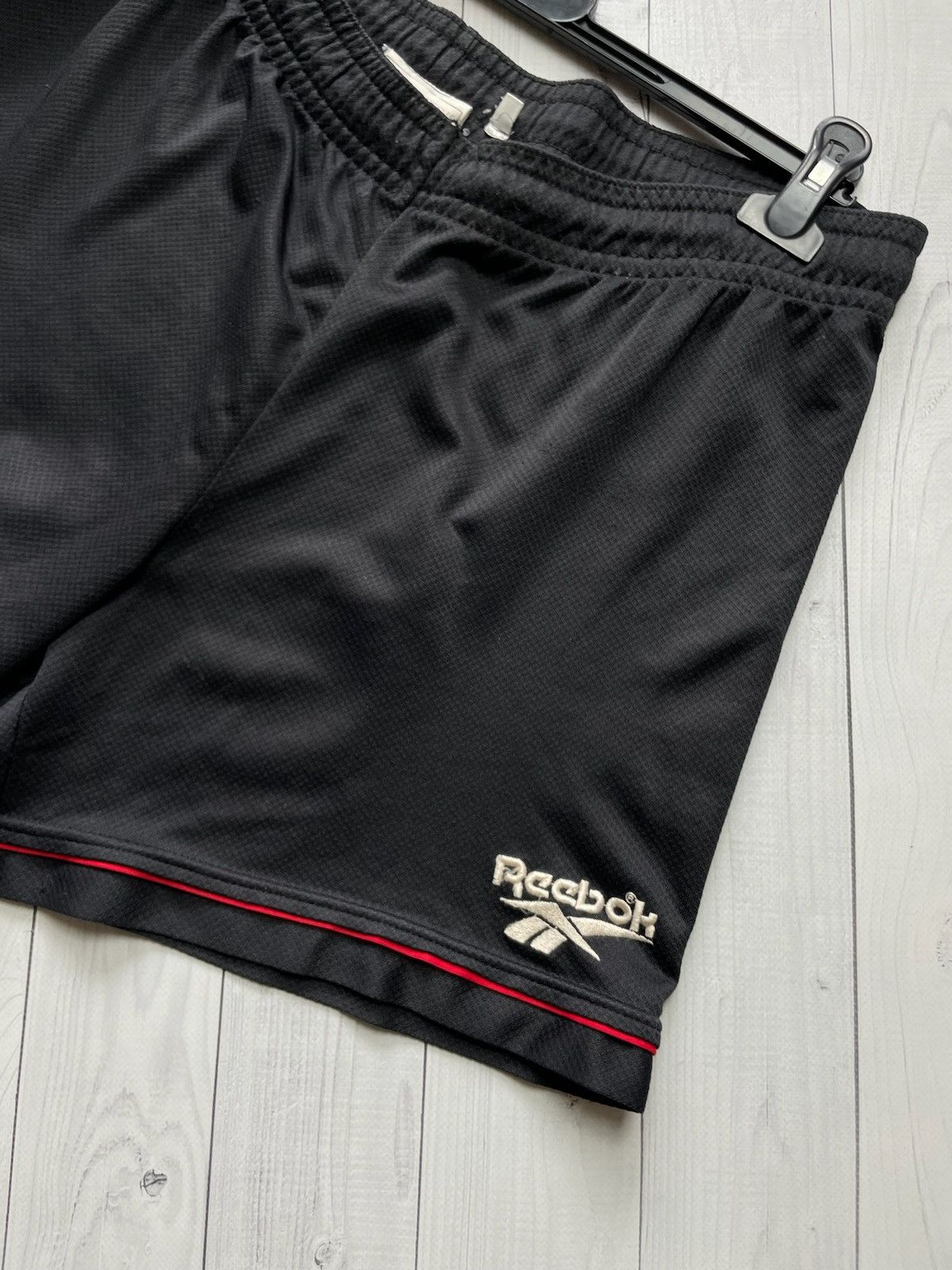Reebok × Vintage Vintage Reebok Liverpool soccer shorts black size M Size US 32 / EU 48 - 3 Thumbnail
