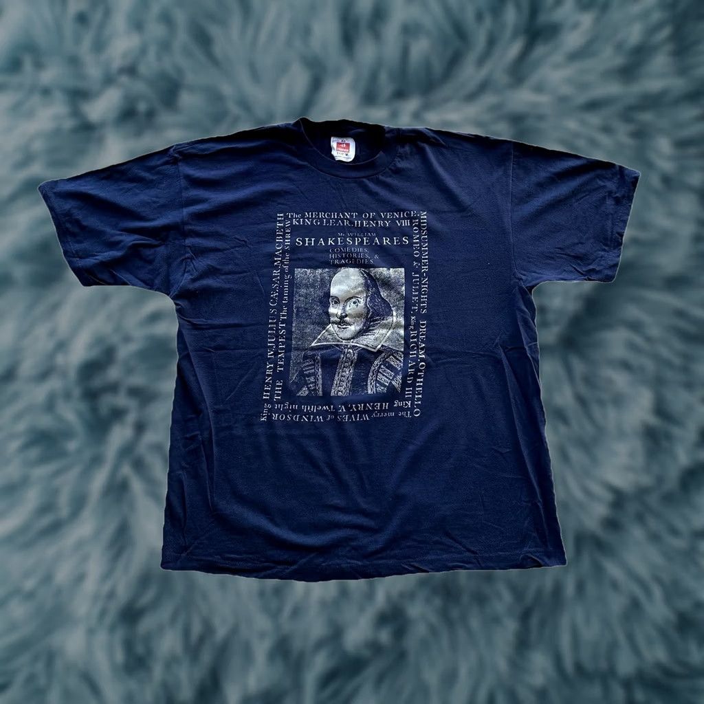 Hanes VINTAGE 90s William Shakespeare Comedies, Histories, Tragedies T-Shirt Hanes XL Navy Blue Men Short Sleeve Tee Size US XL / EU 56 / 4 - 1 Thumbnail