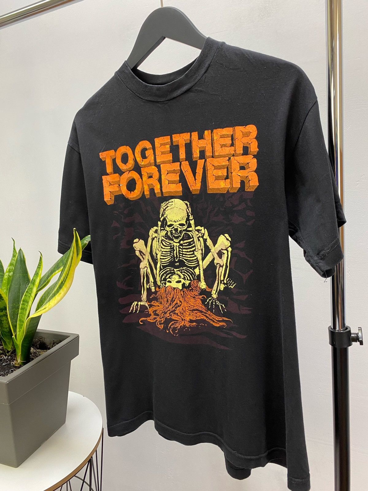 Vintage Vintage Forever Together Skeletons Love T Shirt Size US L / EU 52-54 / 3 - 2 Thumbnail