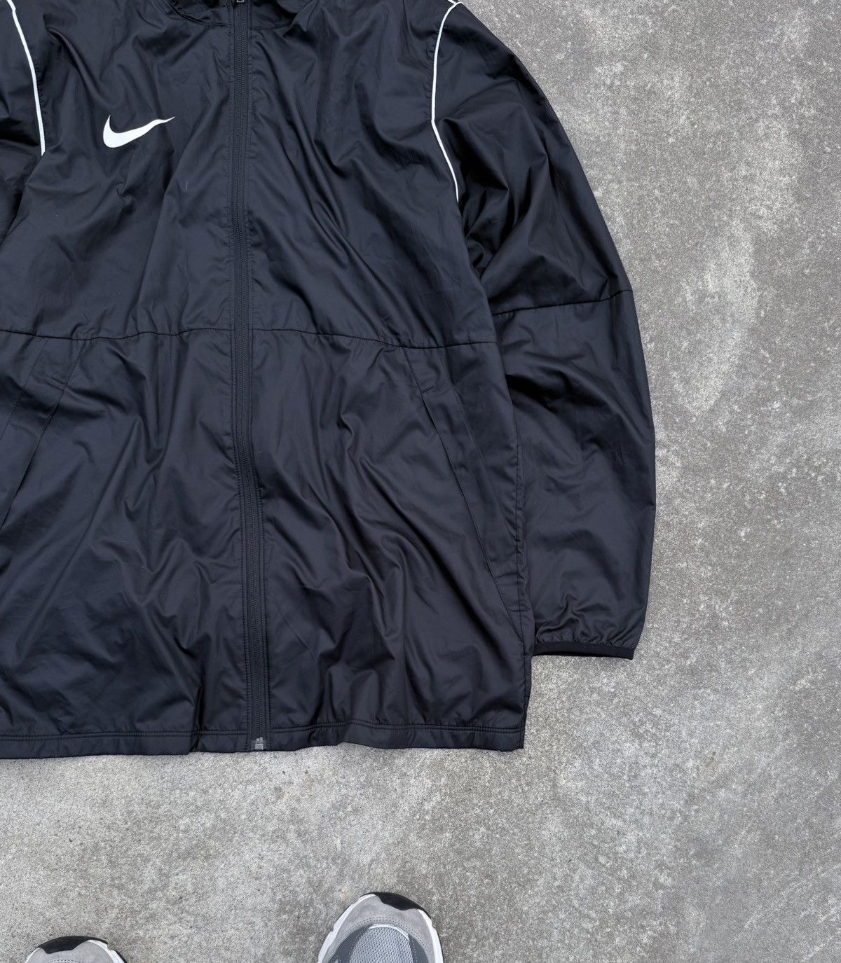 Nike × Vintage Vintage Nike Y2K avantgarde streetwear jacket Size US L / EU 52-54 / 3 - 3 Thumbnail