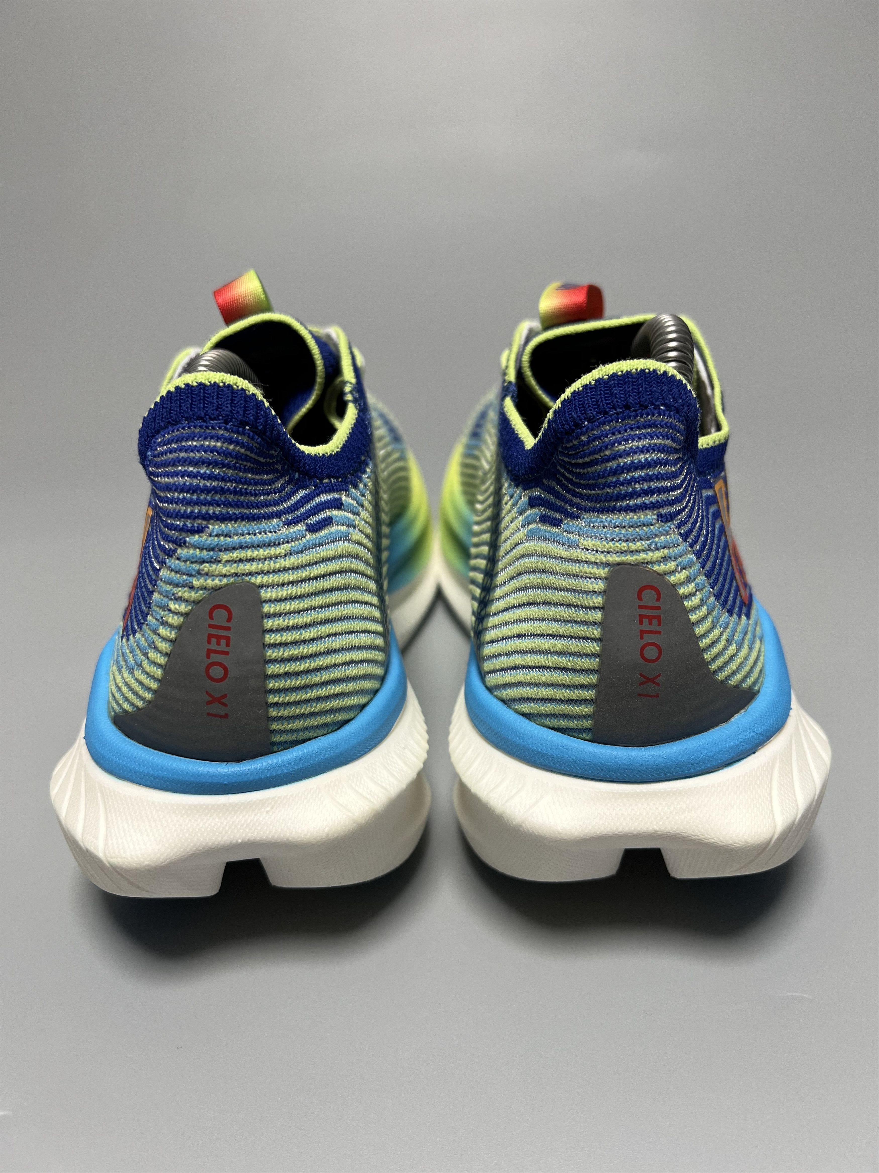 Hoka Hoka One One Cielo X1 Unisex Running Shoes 1147910-ENN Size US 7 / EU 40 - 3 Thumbnail