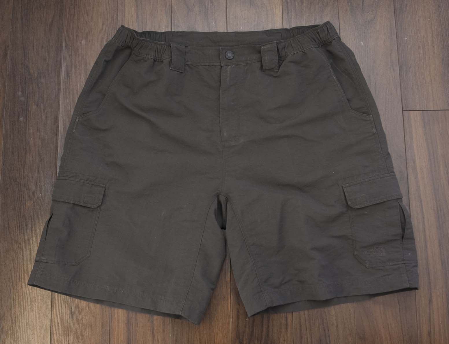 The North Face The North Face Shorts Cargo Size XL /35-36 Dark Gray Size US 36 / EU 52 - 1 Thumbnail