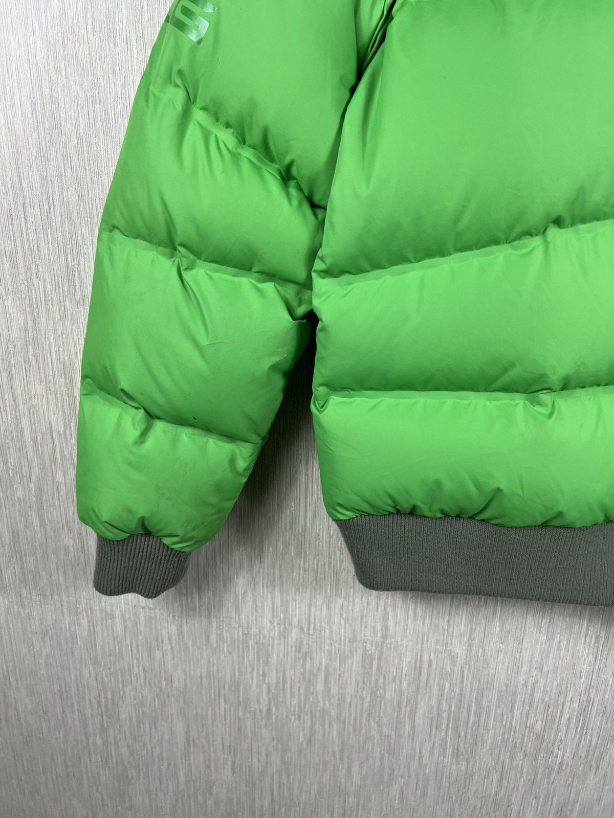 Nike ACG Vintage Nike ACG neon green y2k puffer goose down jacket Size US M / EU 48-50 / 2 - 17 Thumbnail
