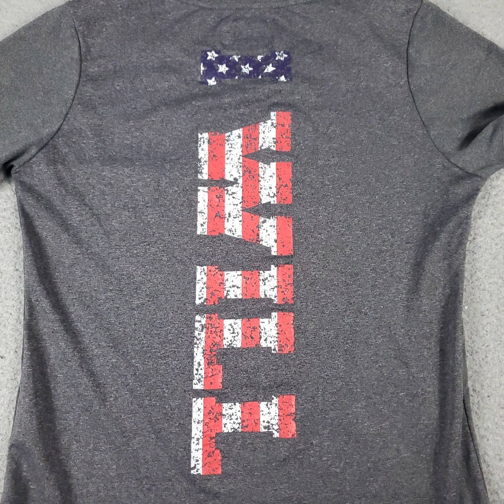 Under Armour Under Armour T-Shirt Mens Short Sleeve Crew Neck Gray USA HeatGear Regular Size M Sports Graphic 90s Modern Mens Size US M / EU 48-50 / 2 - 7 Thumbnail