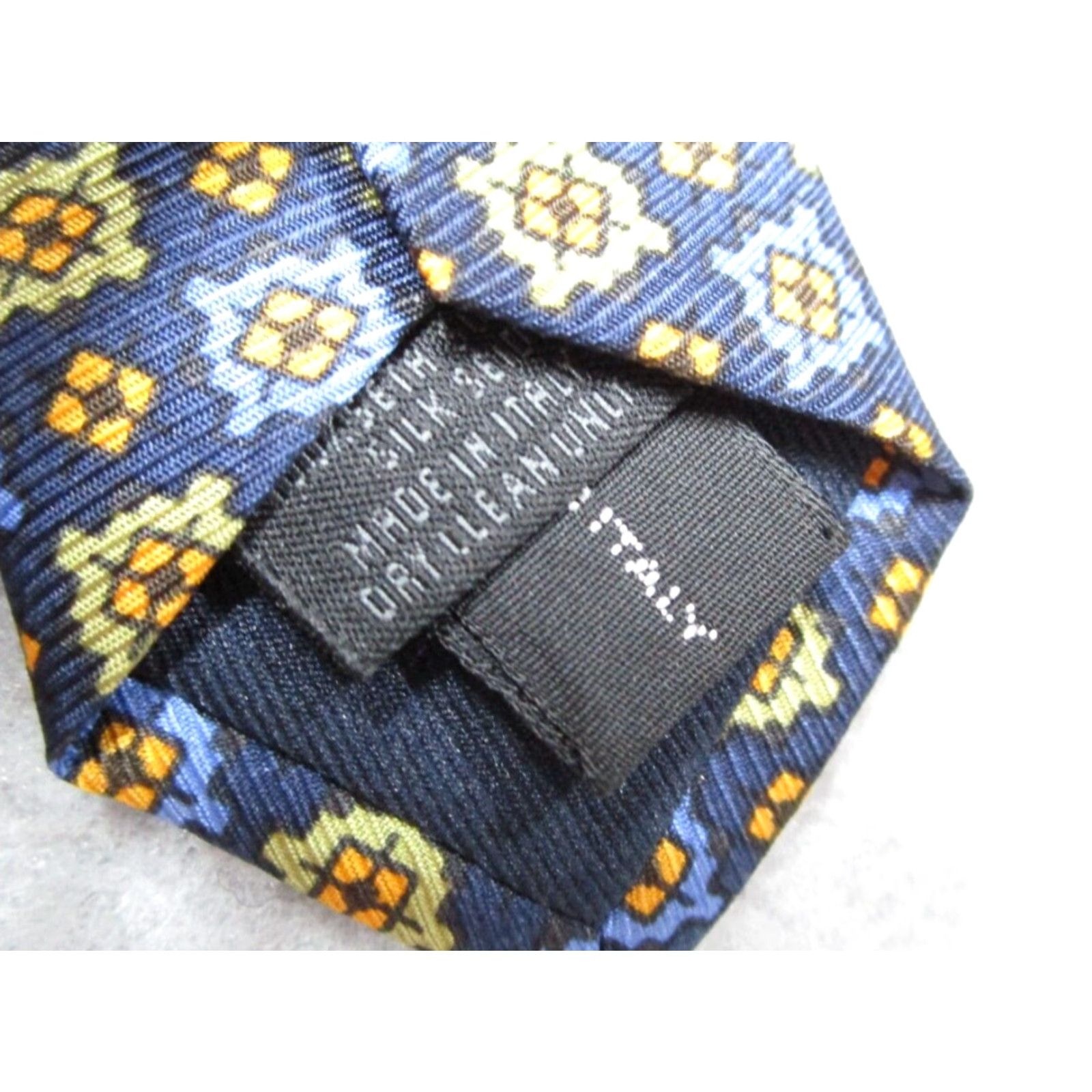 Vintage BARNEYS NEW YORK Neck Tie Mens Blue Silk Abstract Geometric Made in Italy Classic 57"-60" One Size Silk Tie Mens Blue Abstract Design Italy 100% Silk Size ONE SIZE - 4 Thumbnail