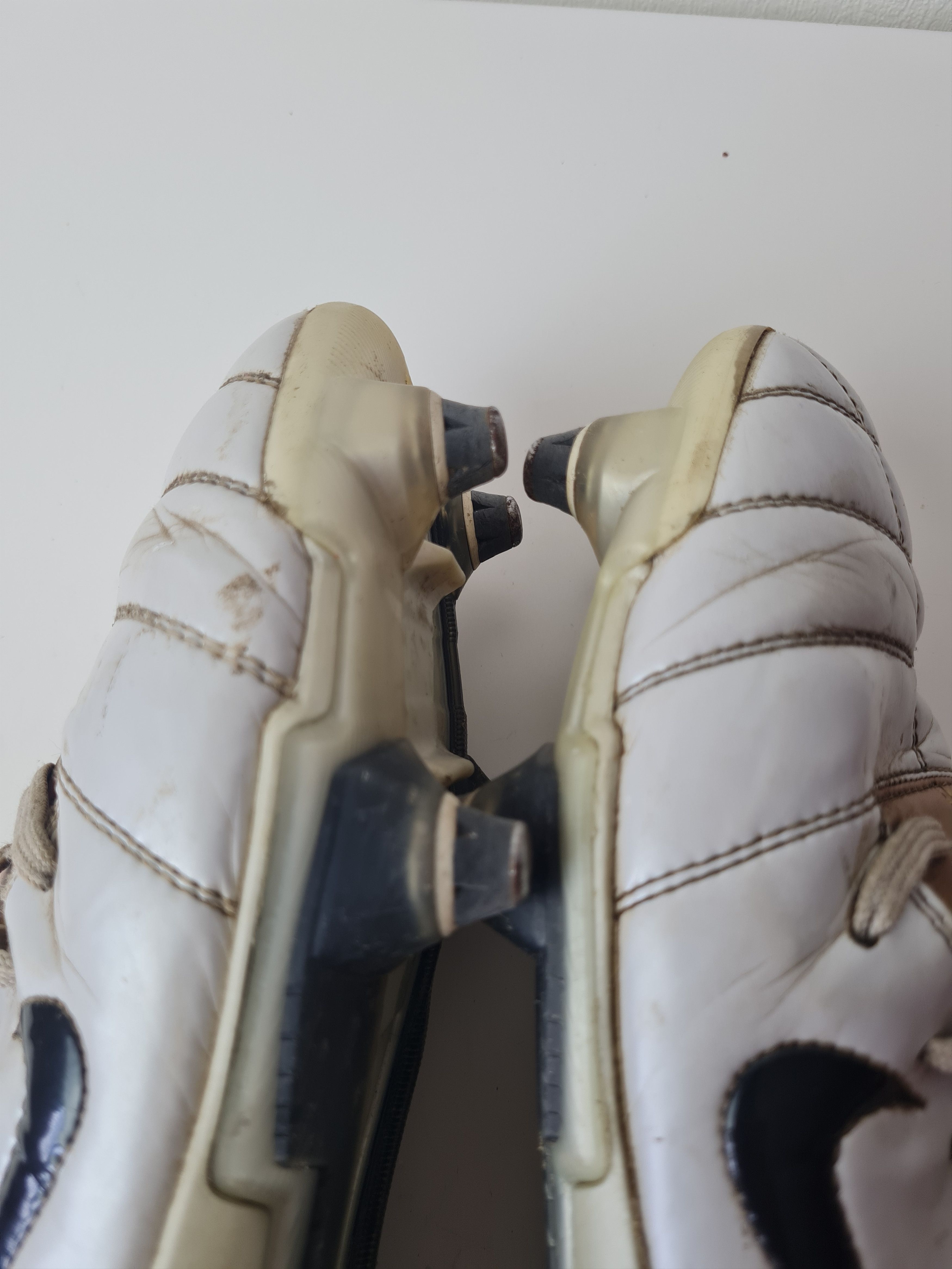Nike Nike Total90 Air Zoom White Professional Football Boots Size US 12.5 / EU 45-46 - 16 Thumbnail