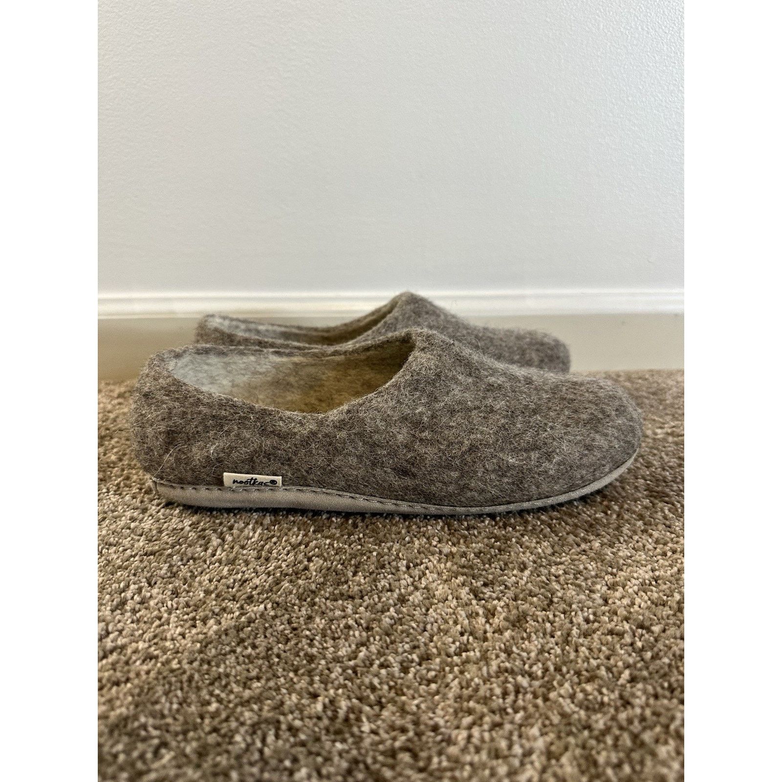 Other Nootkas Felted Merino Wool House Slipper size eu 39 8.5/9 Size US 8.5 / IT 38.5 - 1 Thumbnail