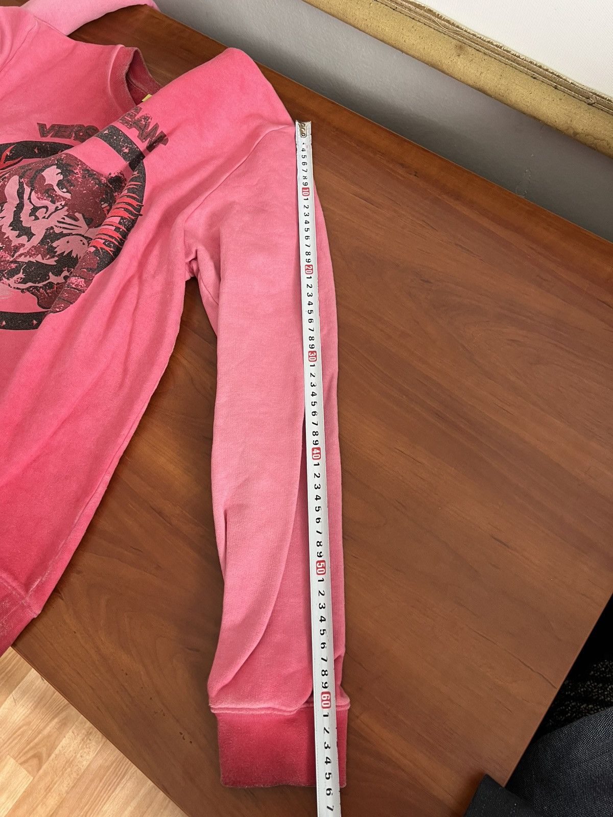 Versace Jeans Couture Versace Jeans MENS PINK BIG LOGO FADED SWEATSHIRT SIZE M Size US M / EU 48-50 / 2 - 24 Thumbnail