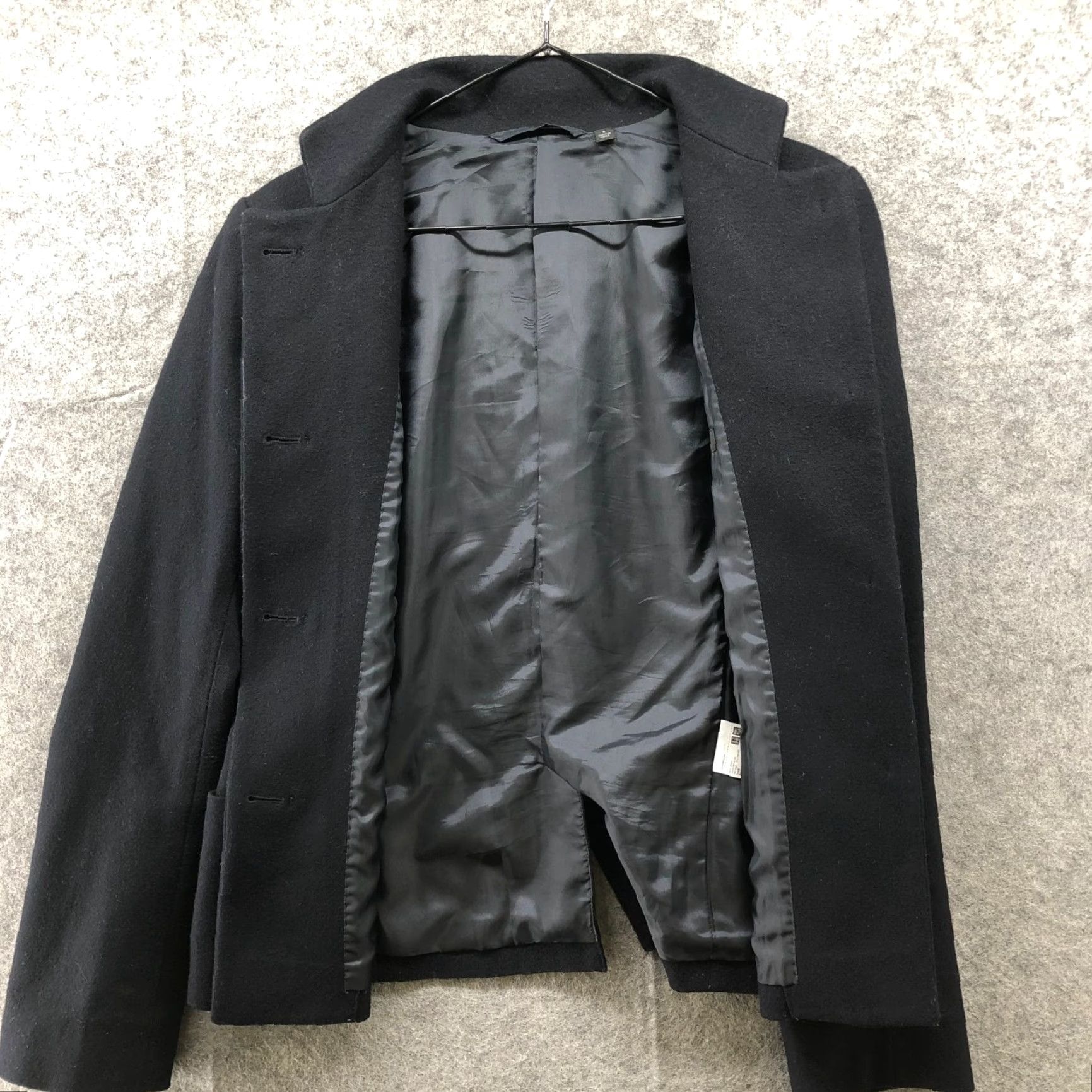 Uniqlo VINTAGE Uniqlo Wool Blazer Jacket Womens S Black Short Coat Minimalist Formal Size 28" / US 6 / IT 42 - 3 Thumbnail