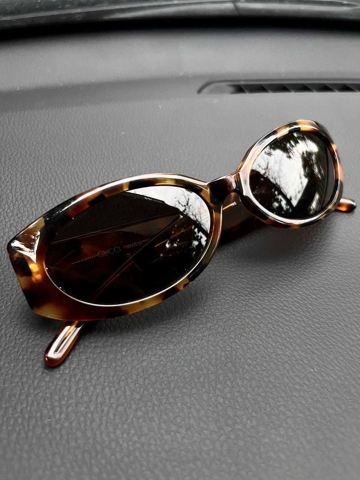 Gucci Gucci Tortoise Sunglasses Size 30 - 5 Thumbnail