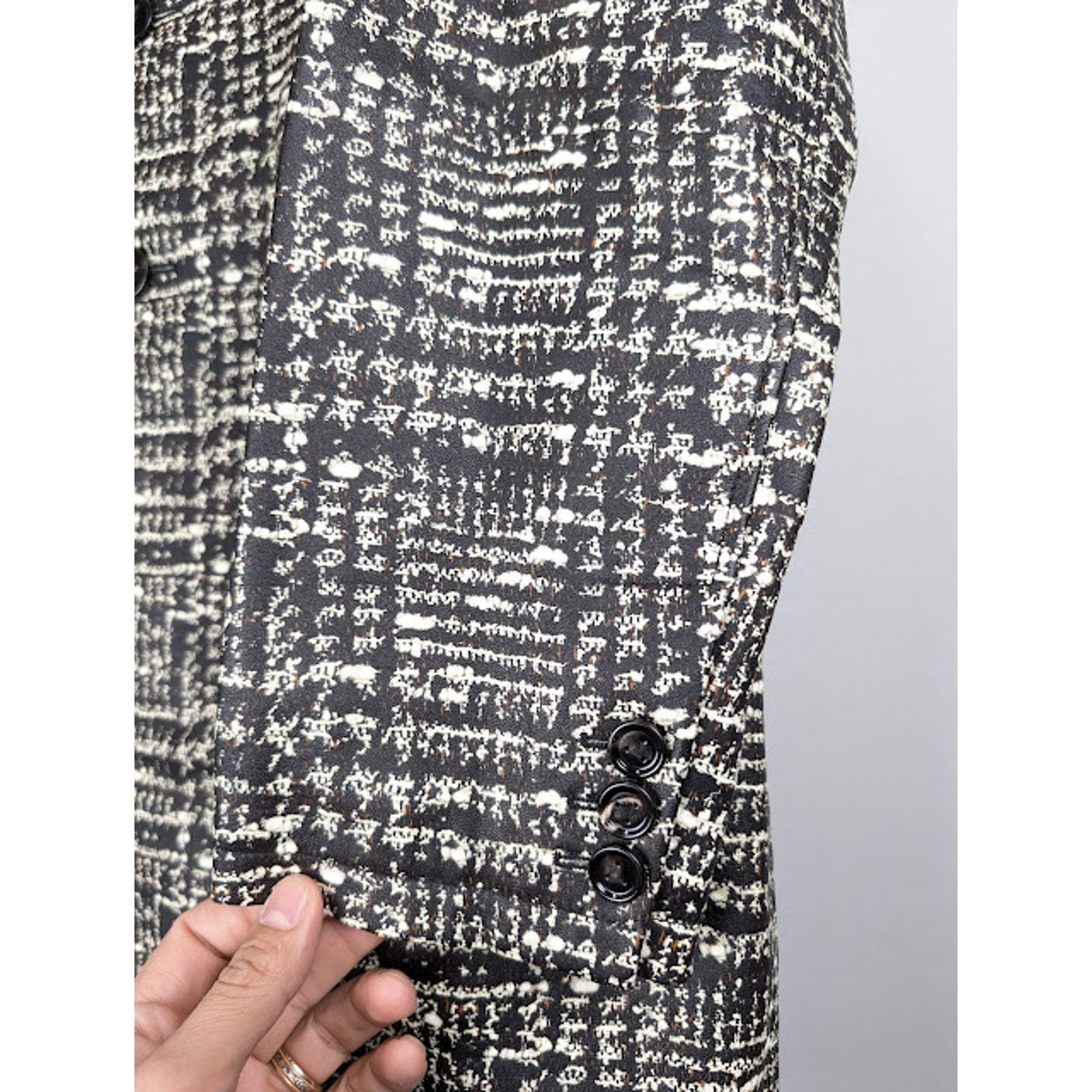 Bottega Veneta o1rshd1 Doucle Prince Of Wales Coat in White/Fondant/Camel Size US M / EU 48-50 / 2 - 7 Thumbnail