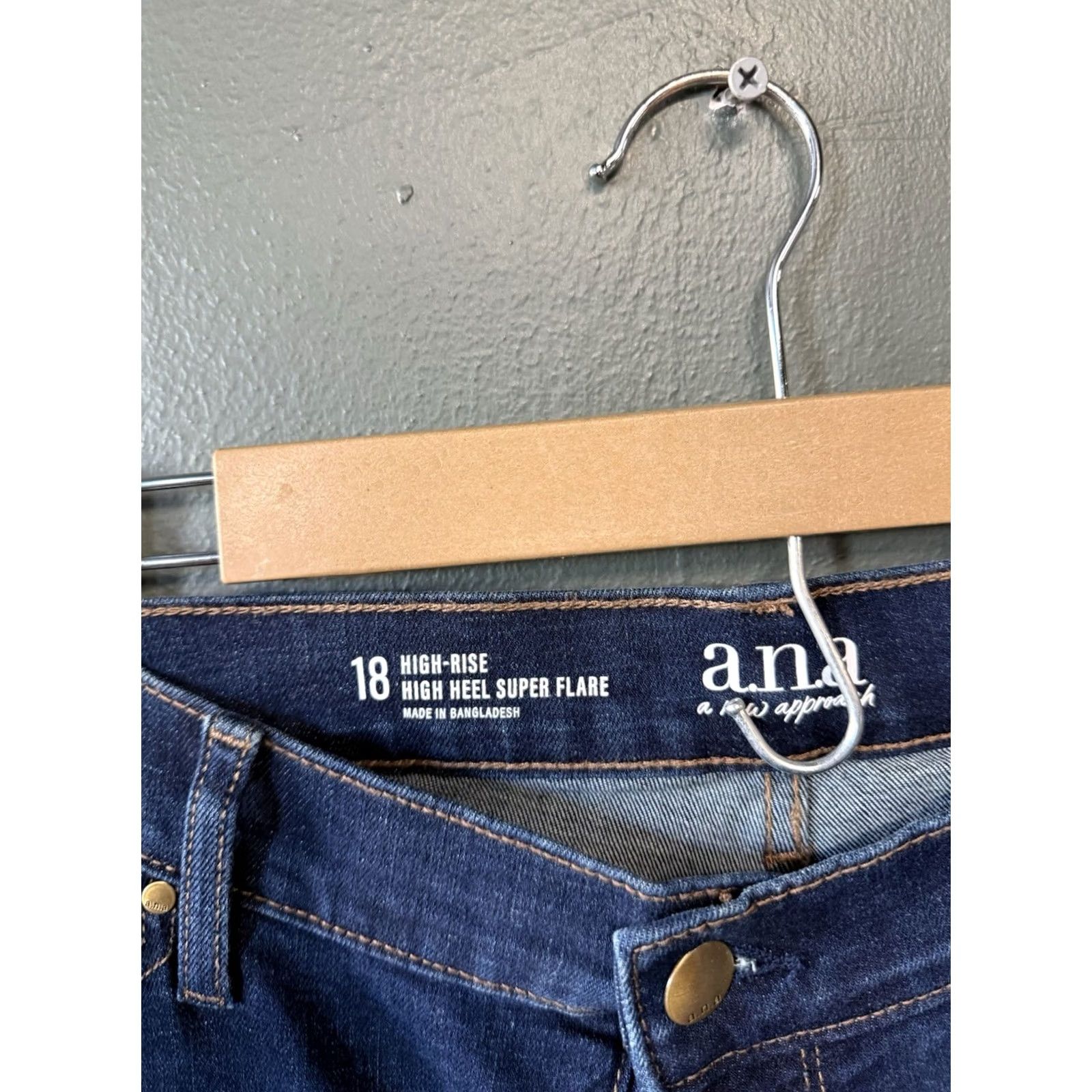Vintage A.N.A Womens Jeans Blue Denim High Rise Super Flare Size 18 NWT Size 28" / US 6 / IT 42 - 3 Thumbnail
