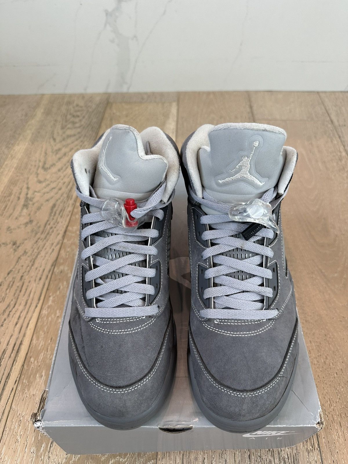 Jordan Brand Jordan 5 Retro Wolf Grey Size US 10 / EU 43 - 2 Thumbnail