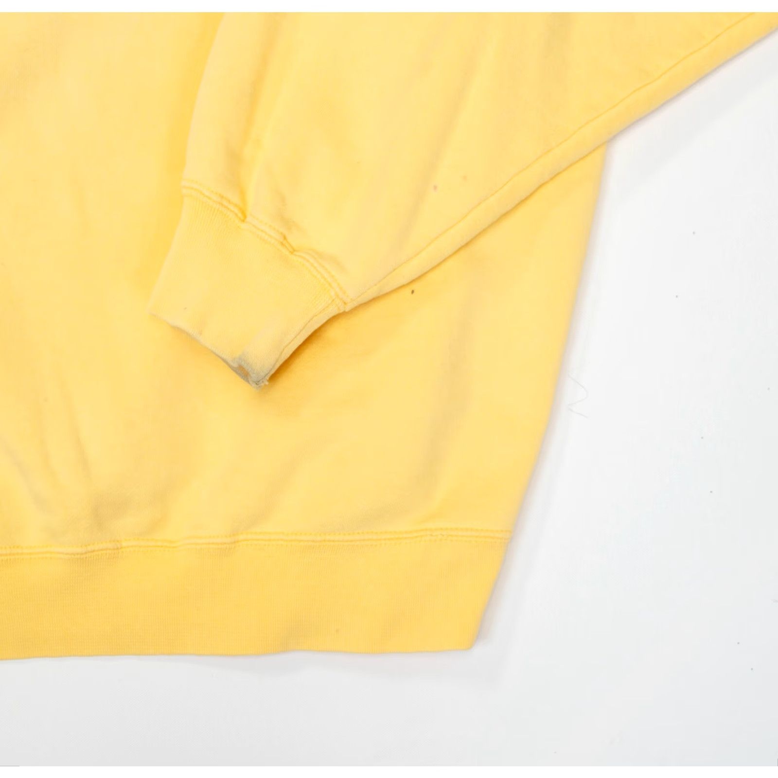 Vintage VINTAGE Gear Sweatshirt Men’s XL Crew Neck Yellow 80s 90s Beer Sports Nike? (Note: cannot infer brand beyond Gear) Size US XL / EU 56 / 4 - 6 Thumbnail