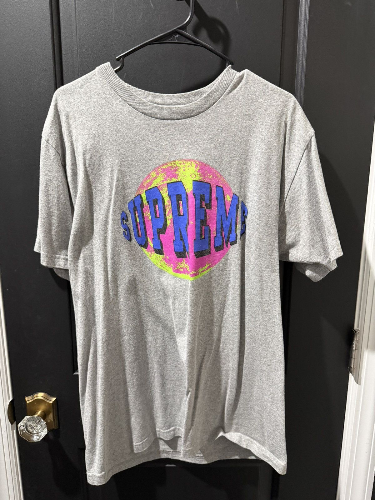 Supreme Supreme globe Tee Size US L / EU 52-54 / 3 - 1 Preview