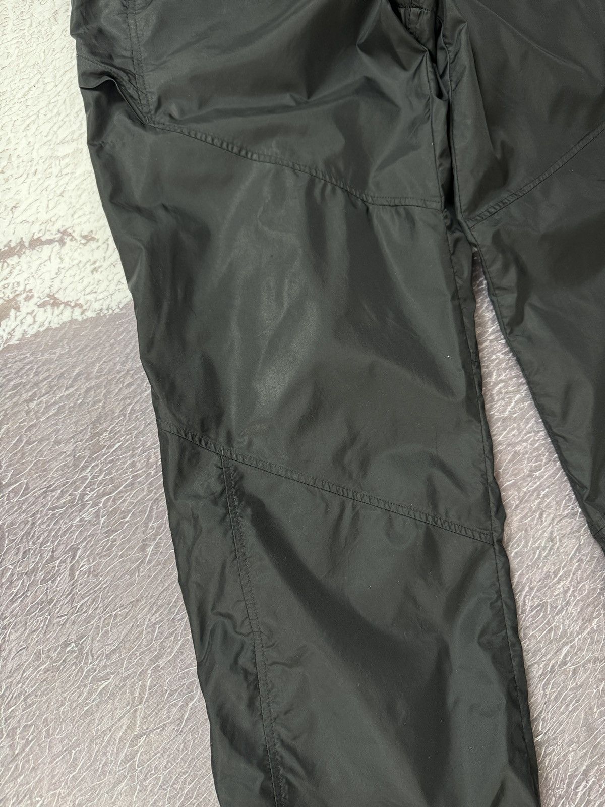 Nike Nike vintage Y2K double swoosh black nylon tightening pants Size US 38 / EU 54 - 7 Thumbnail