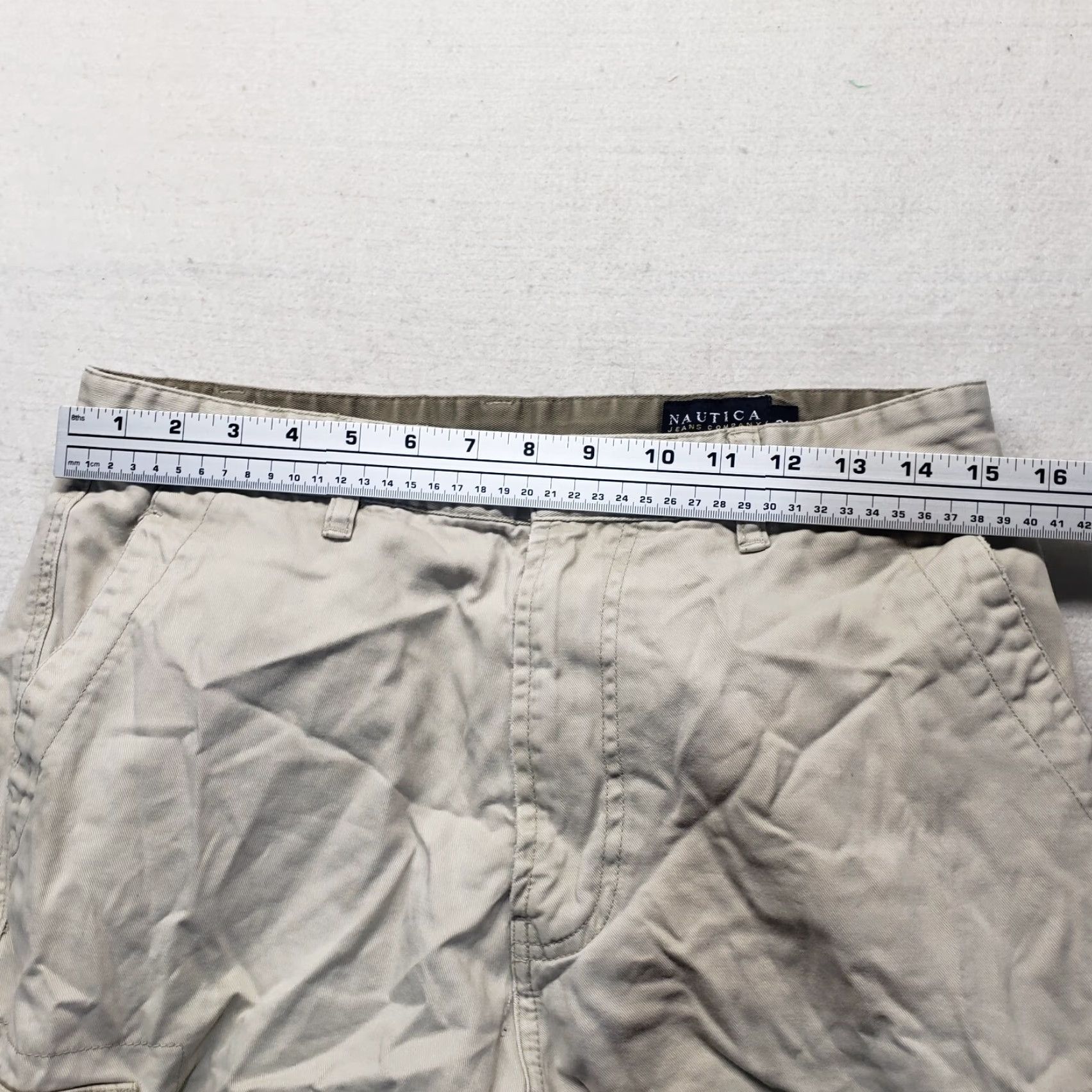 Nautica VINTAGE Nautica Cargo Shorts Men's Size 31 Khaki Cotton 90s Size US 31 - 3 Thumbnail